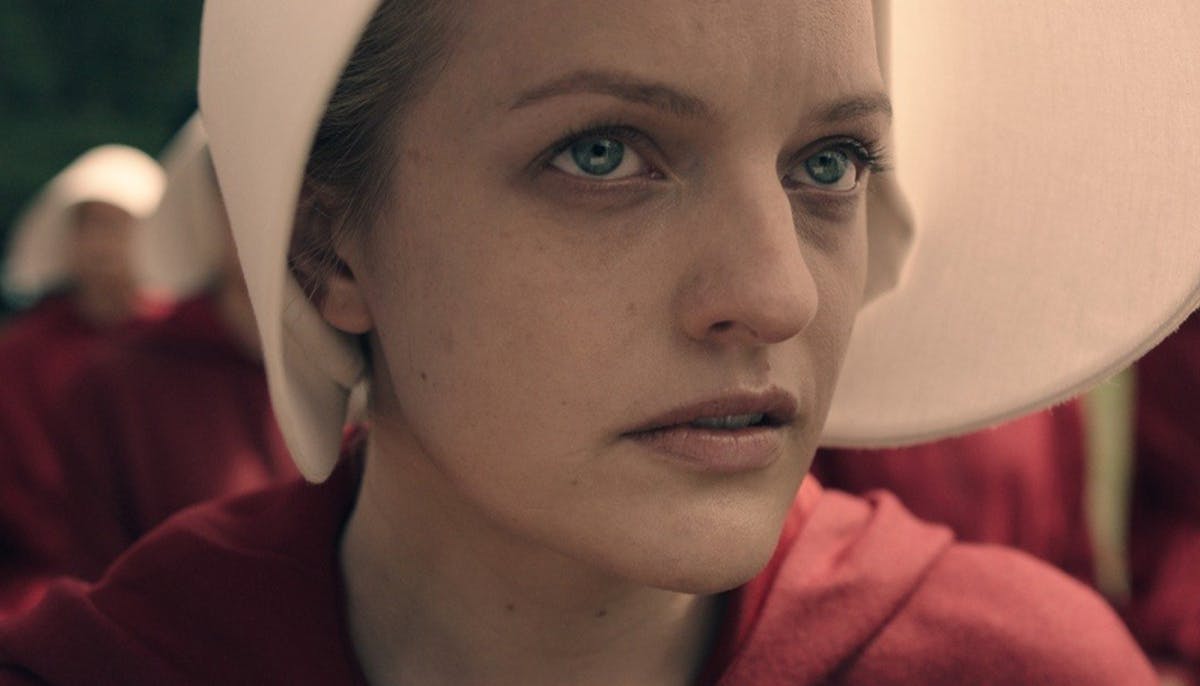 Elisabeth Moss som June Osborne i 'The Handmaid's Tale'