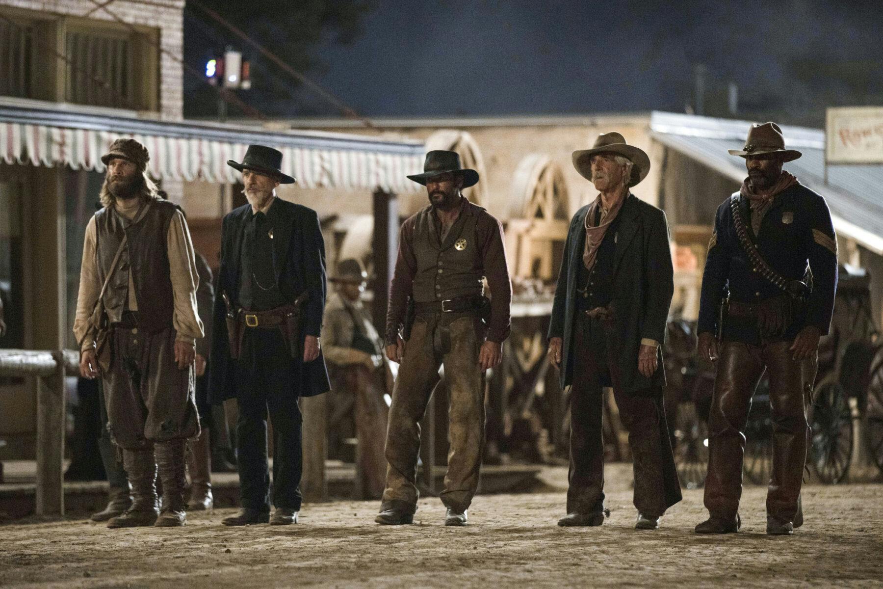 Tim McGraw som James, Sam Elliot som Shea og LaMonica Garrett som Thomas i Paramount+ originalserien '1883' / Foto: Emerson Miller/Paramount+ © 2021 MTV Entertainment Studios. All Rights Reserved.