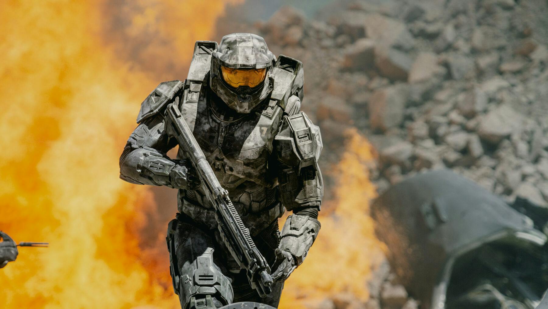 Pablo Schreiber som Master Chief i 'Halo' Sæson 1