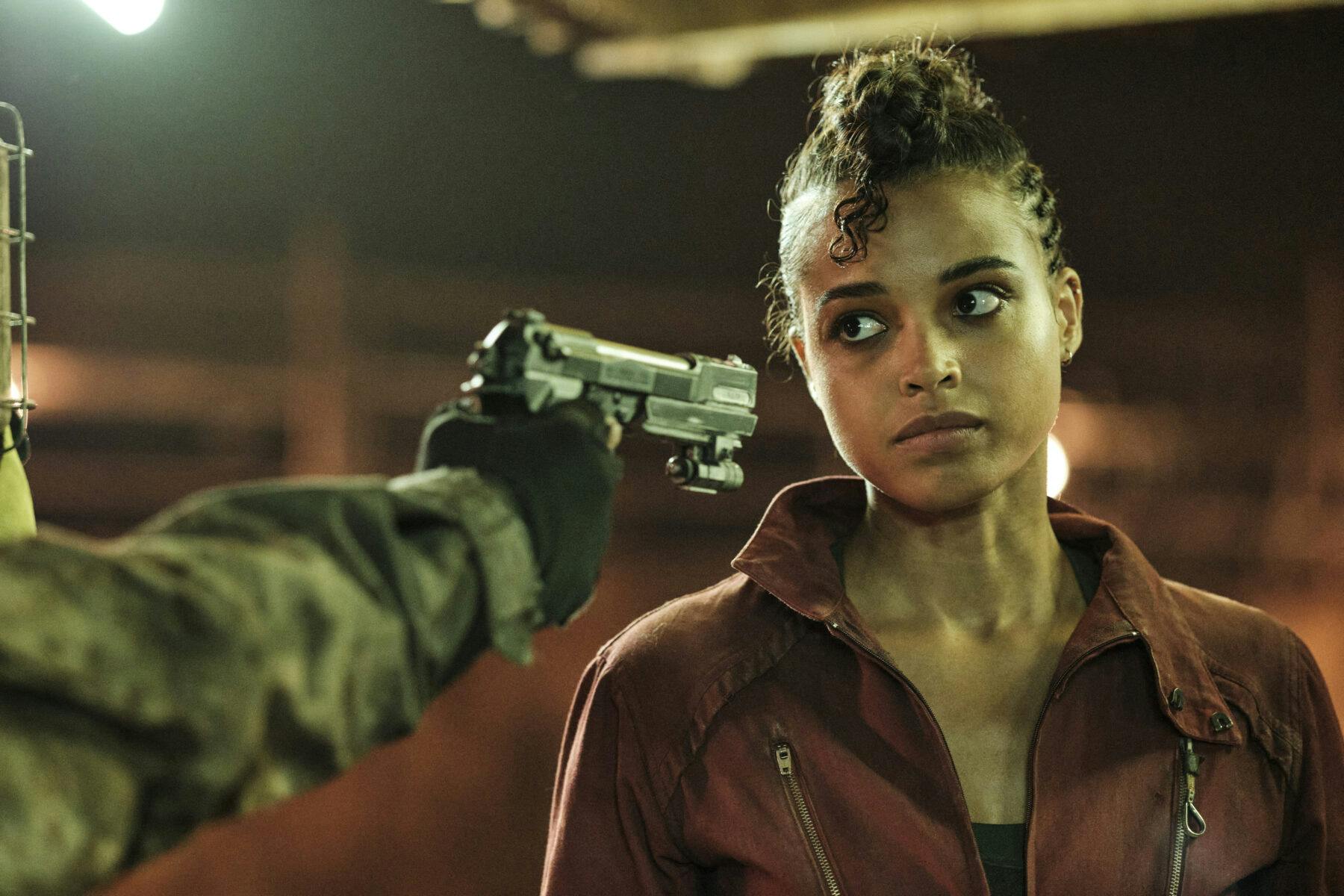 Ella Balinska som Jade i serien 'Resident Evil'