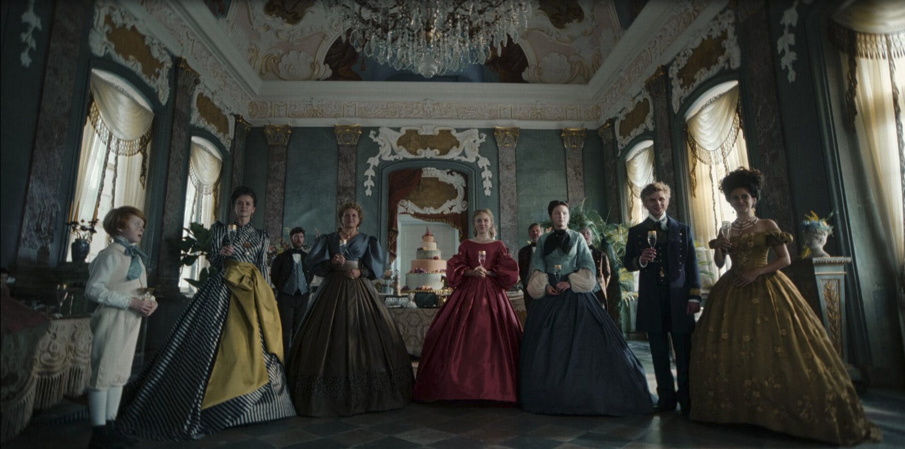 Der er masser af pomp og pragt i Netflix-serien 'Kejserinden'
