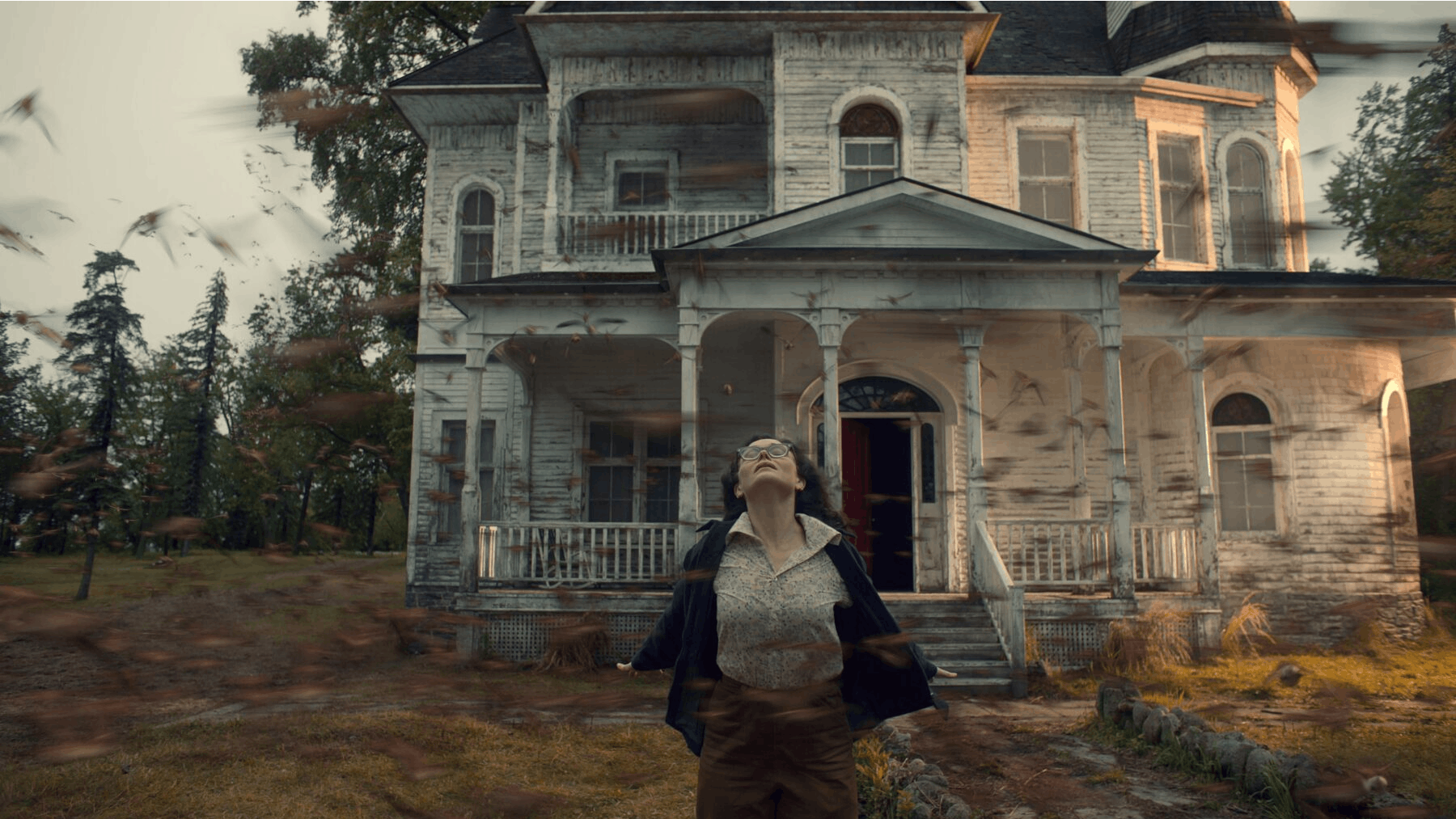 Essie Davis som Nancy Bradley i afsnittet “The Murmuring” i Guillermo del Toros 'Cabinet Of Curiosities'