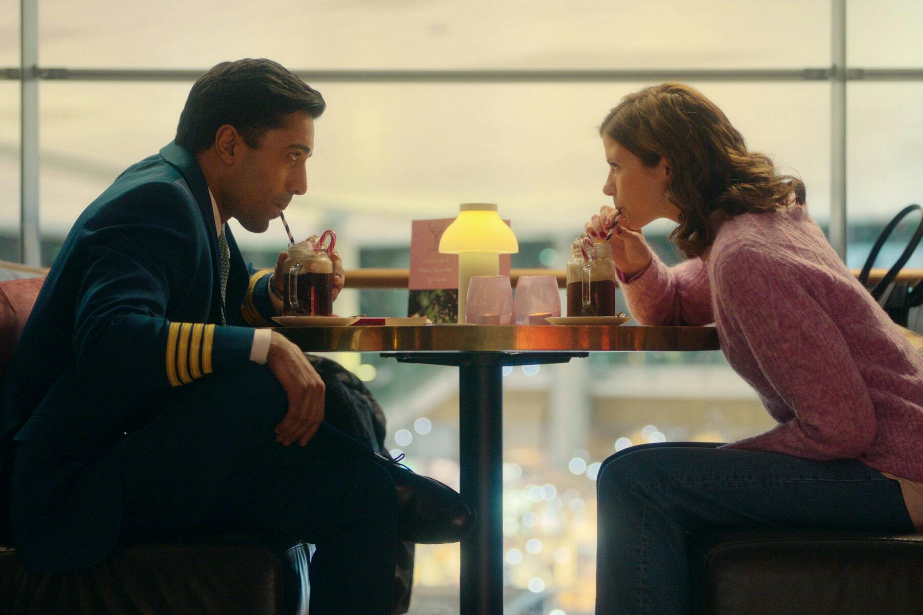 Ravdeep Singh Bajwa og Hanna Ardéhn i 'Julestorm'