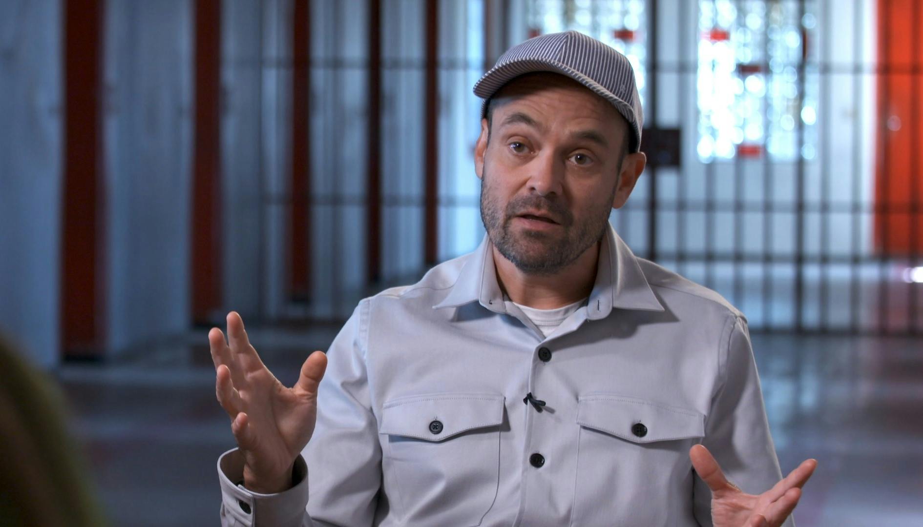 https://imgix.vielskerserier.dk/2023-09-07/w2w-interview-david-dencik.mov_snapshot_01.59.758.jpg