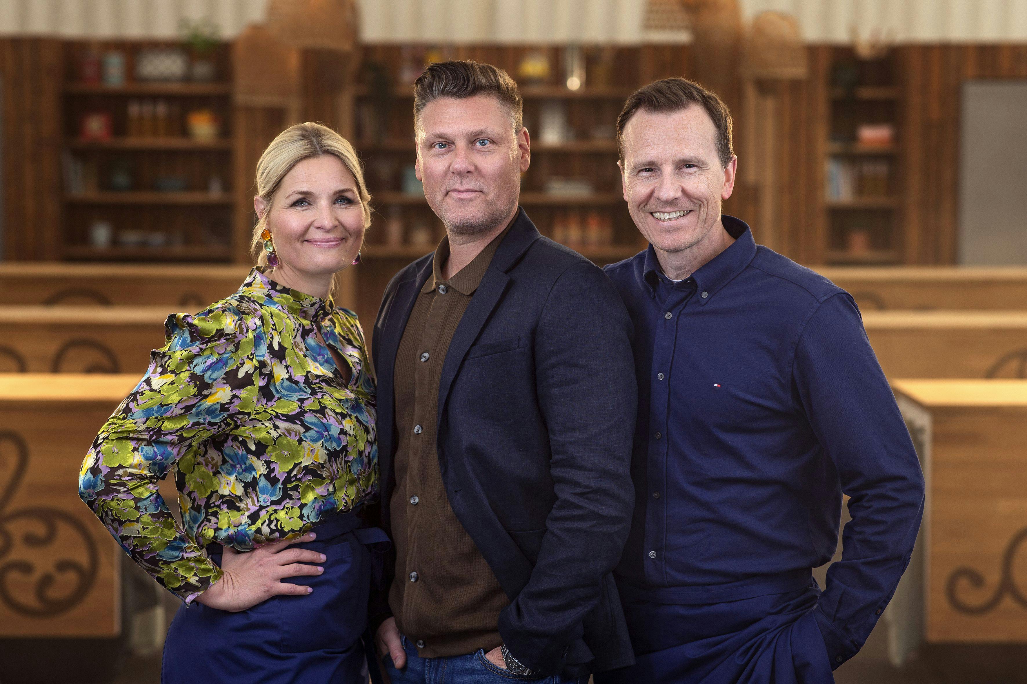 Vært og dommerne i 'Den store bagedyst' 2023