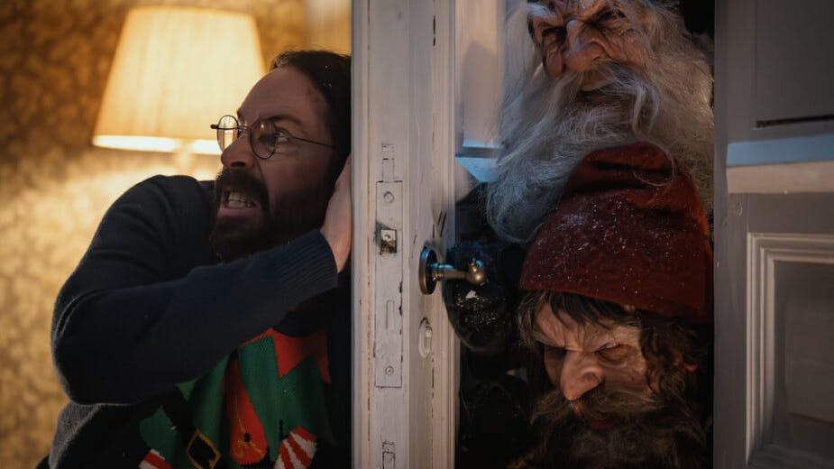 There's Something in the Barn anmeldelse