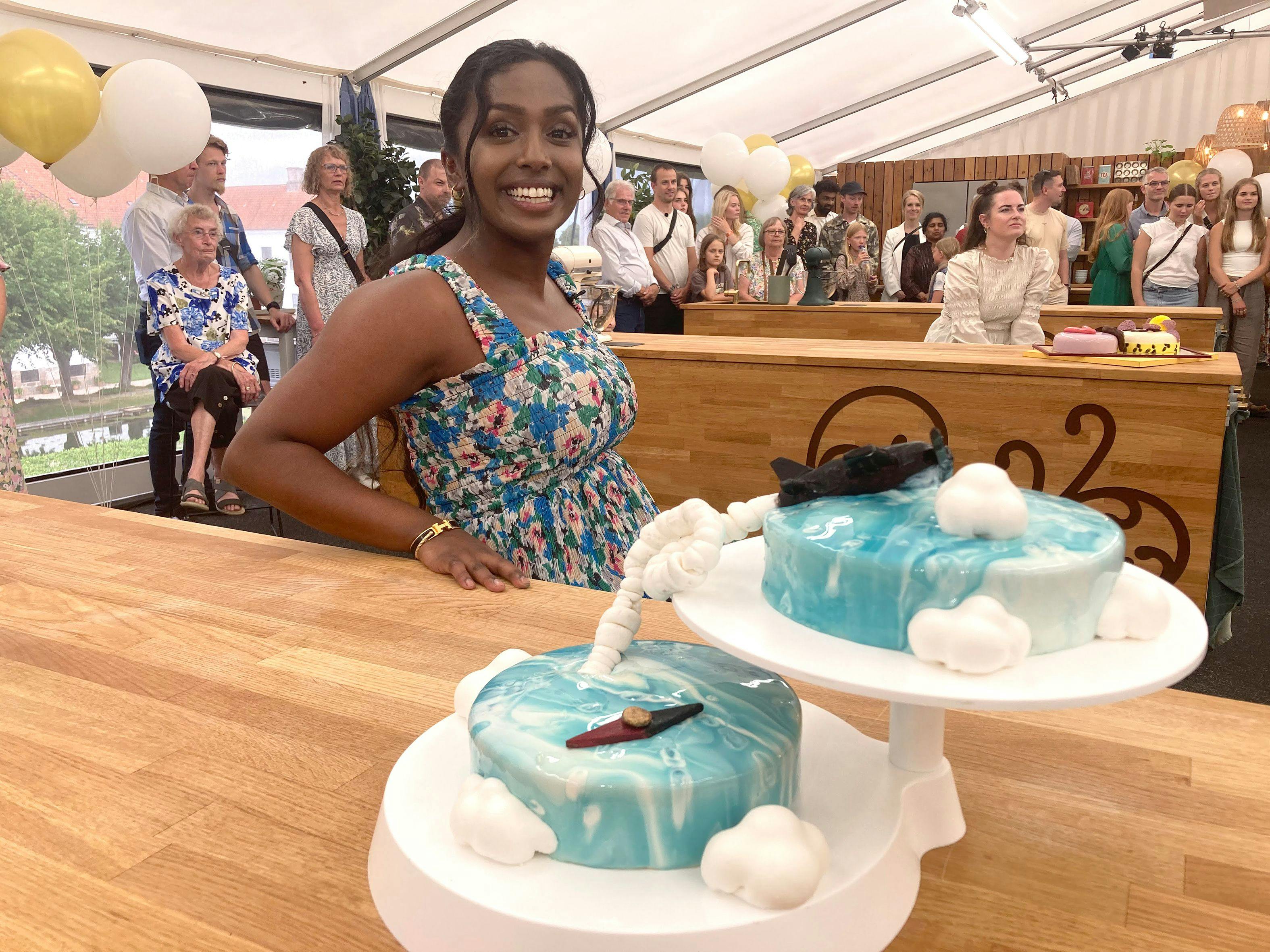 Mesterværkeret 'Ud i verden' af Tharsiny