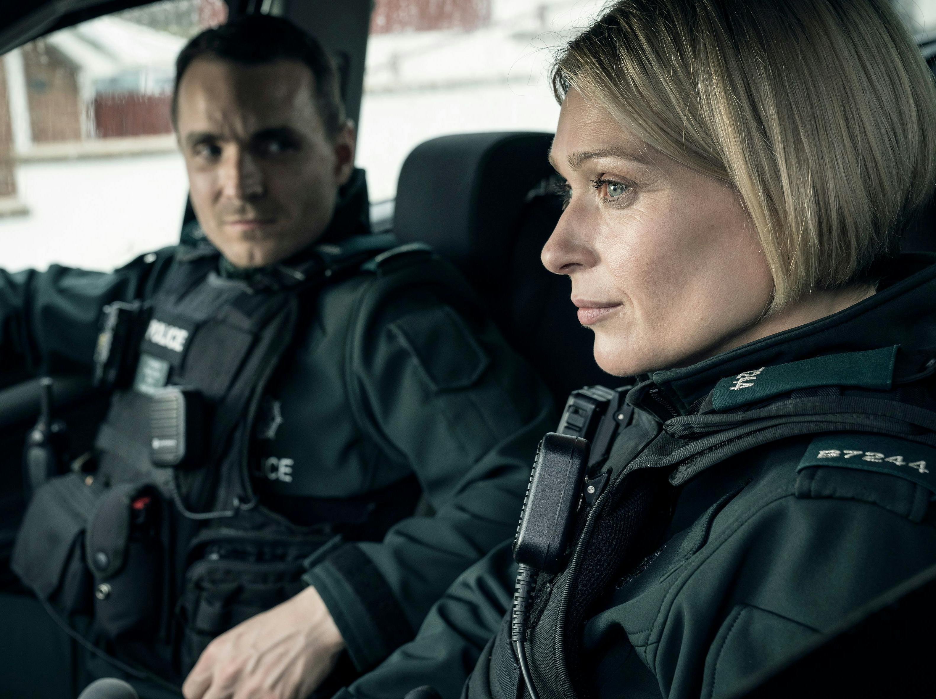 blue lights anmeldelse