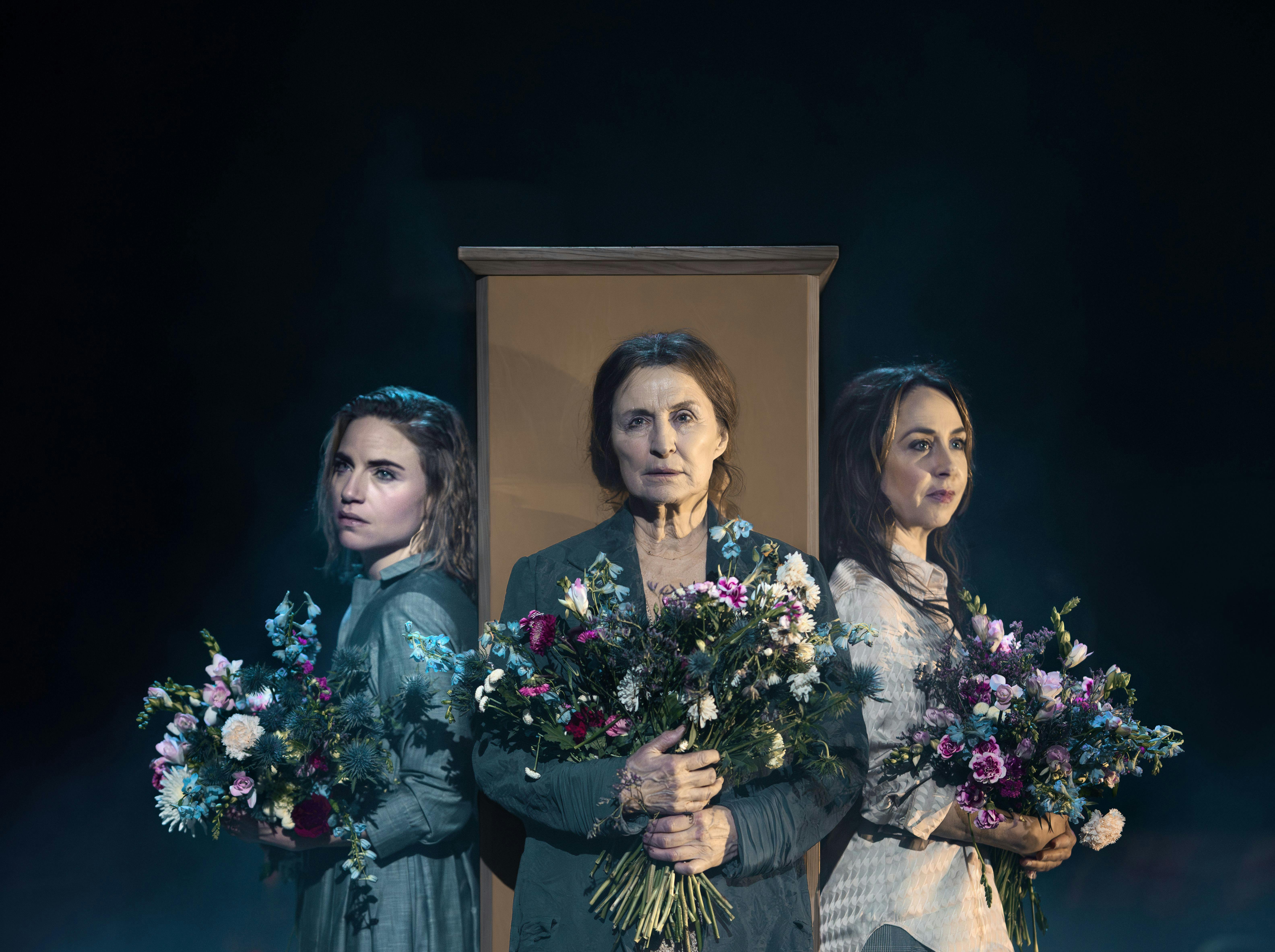 Timene The Hours det kongelige teater anmeldelse