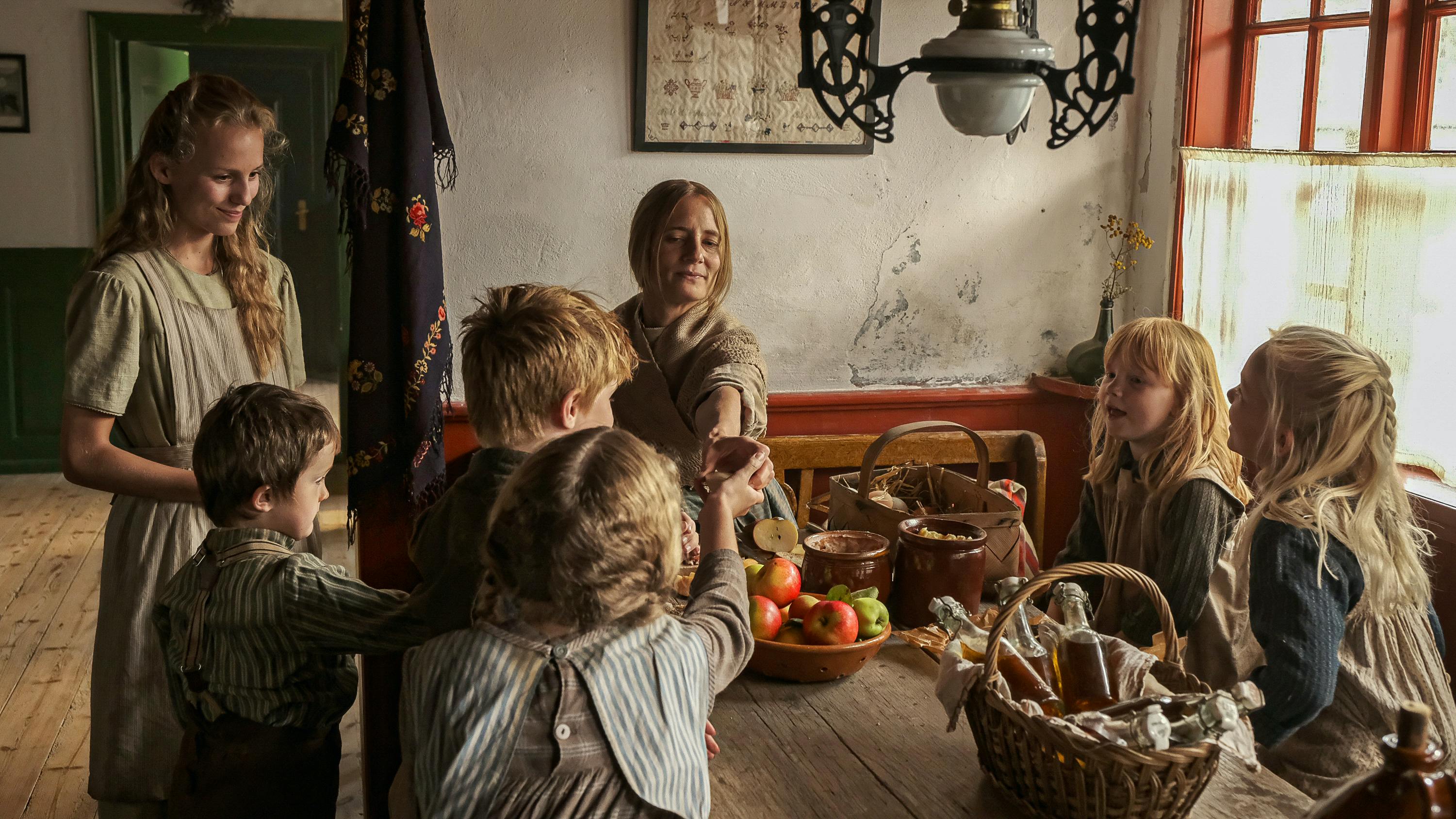 'Du som er i himlen' af Tea Lindeburg med Flora Ofelia Hofmann Lindahl i hovedrollen kan ses på DRTV