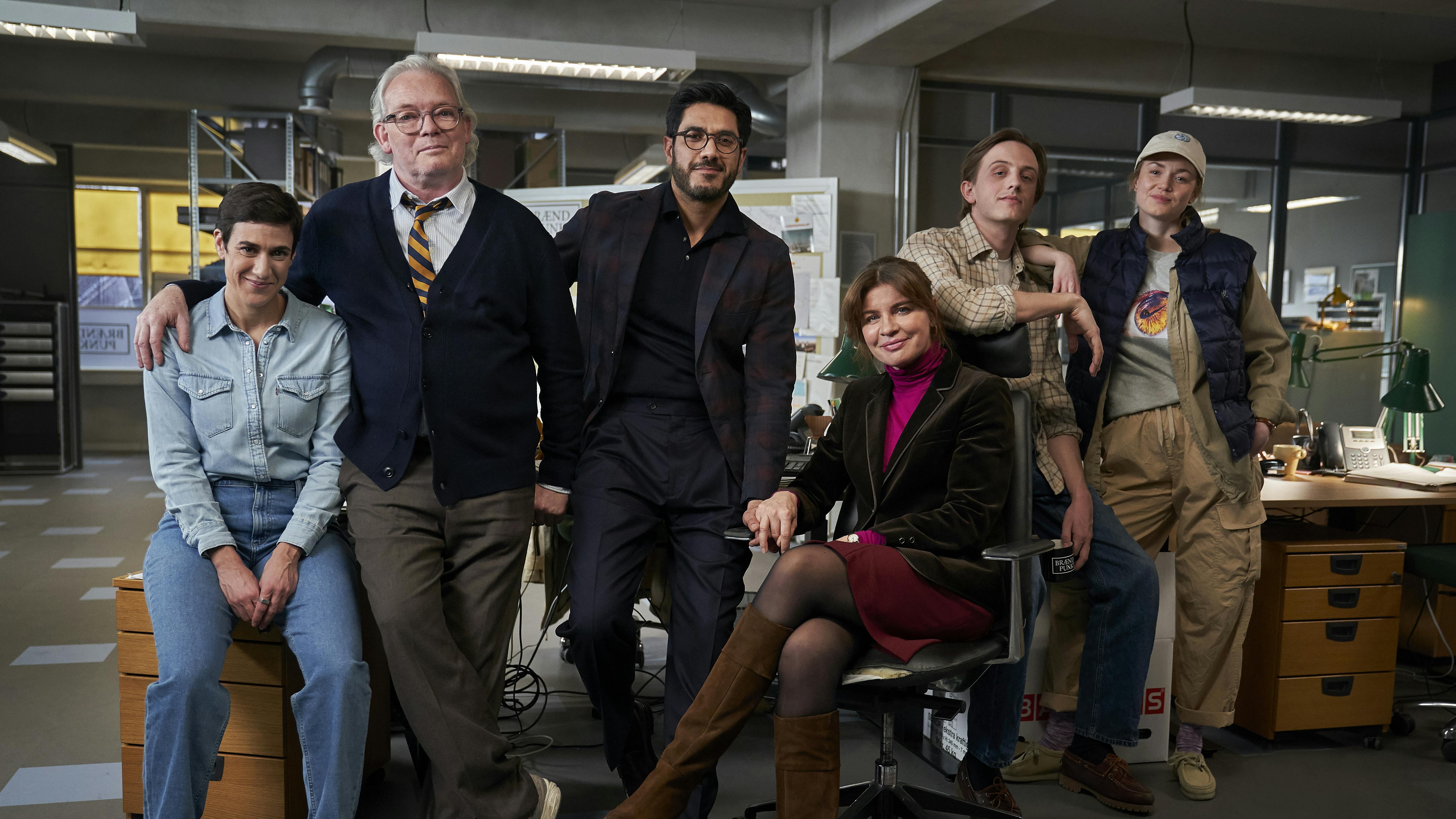 Det stjernespækkede skuespillerhold i den nye TV 2-serie 'Graverne' der får premiere i sommeren 2024