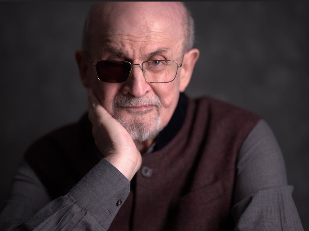 anmeldelse af Salman Rushdie Kniv