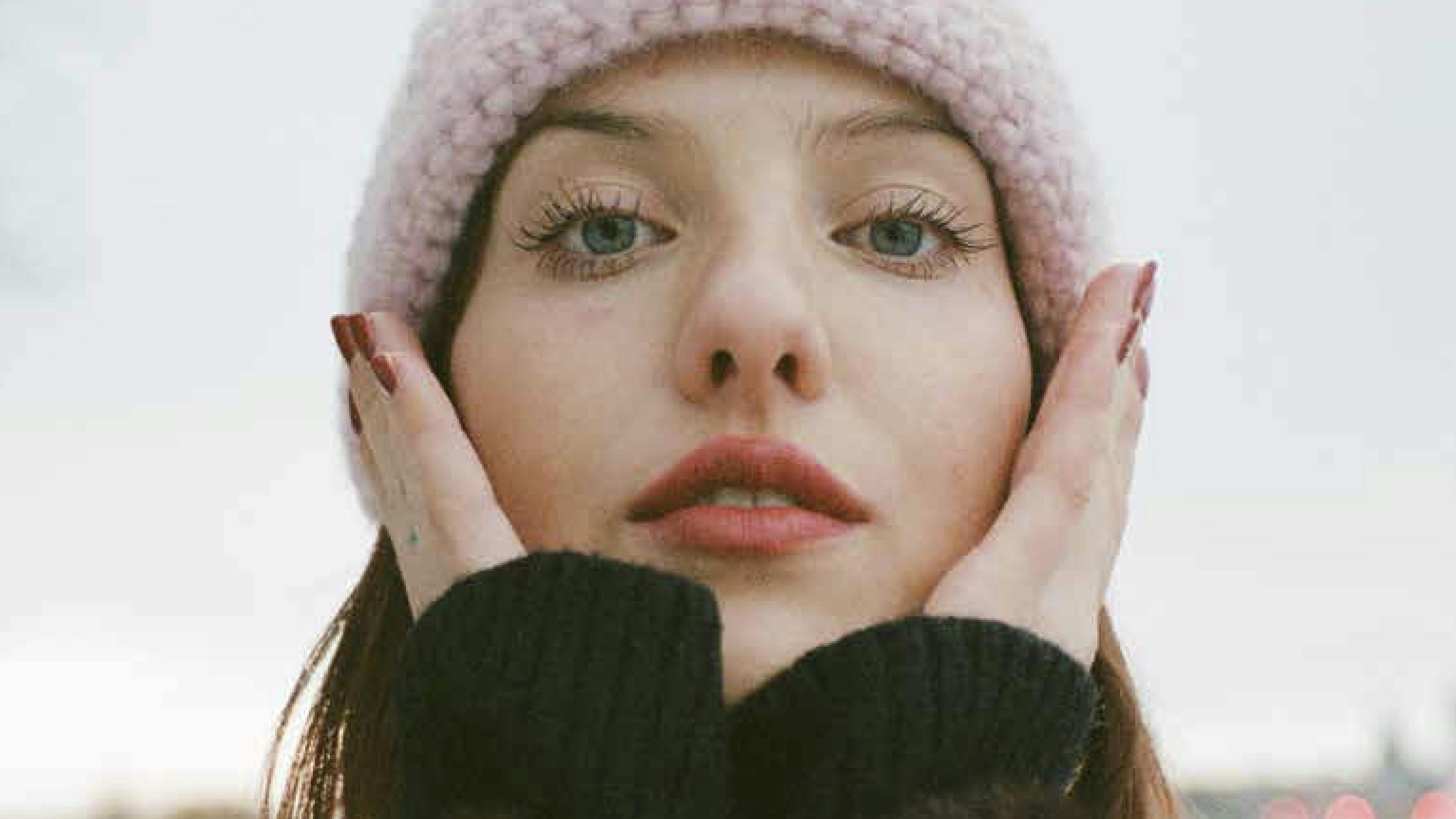 Rose Svane, designer og hæklebogsforfatter