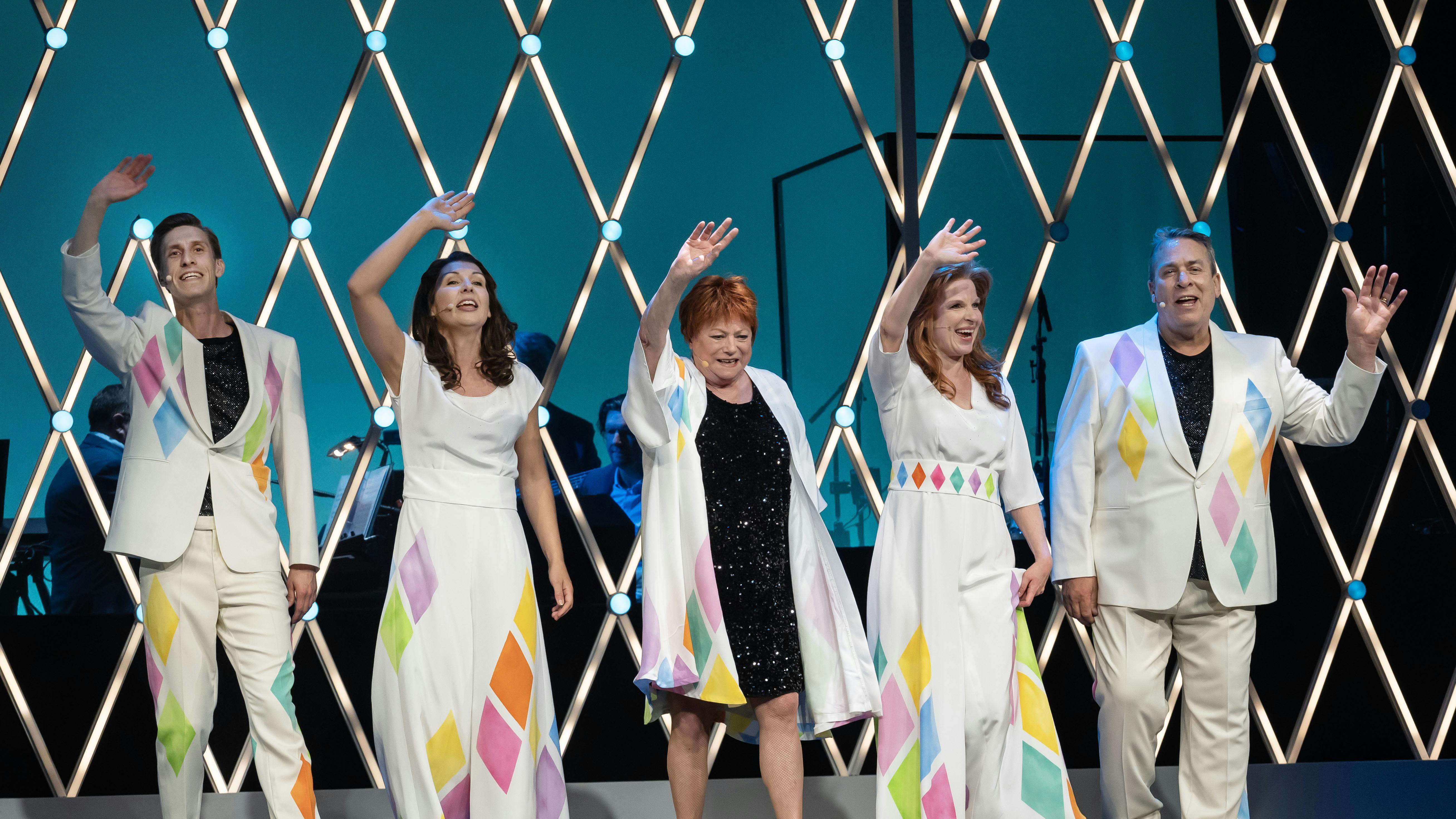 Tivolirevyen 2024 Anmeldelse