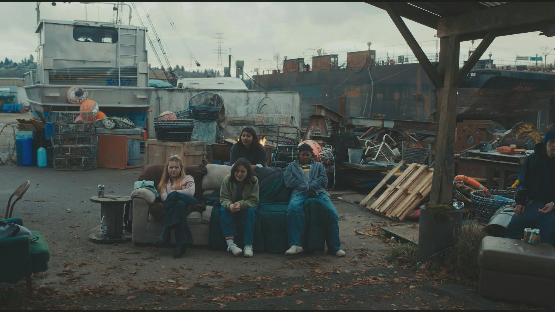 Under the Bridge anmeldelse