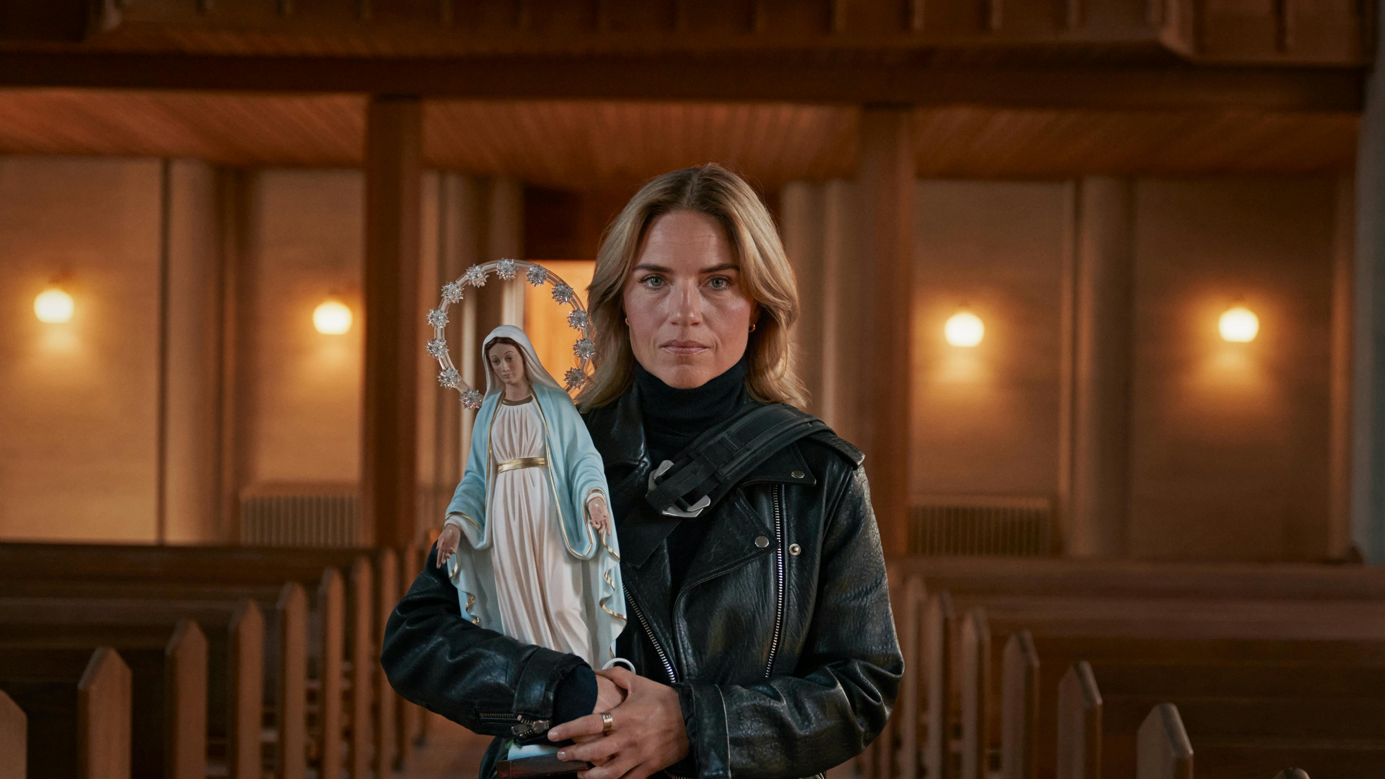 Baby Fever S2. Josephine Park as Nana in Baby Fever S2. Cr. Courtesy of Netflix © 2023