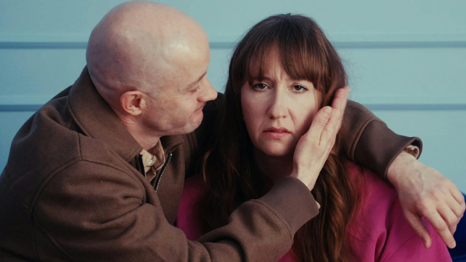 Mette Søndergaard Nielsen har skrevet og spiller selv hovedrollen i 'Hold så kæft, Lars!' over for Anders Budde Christensen