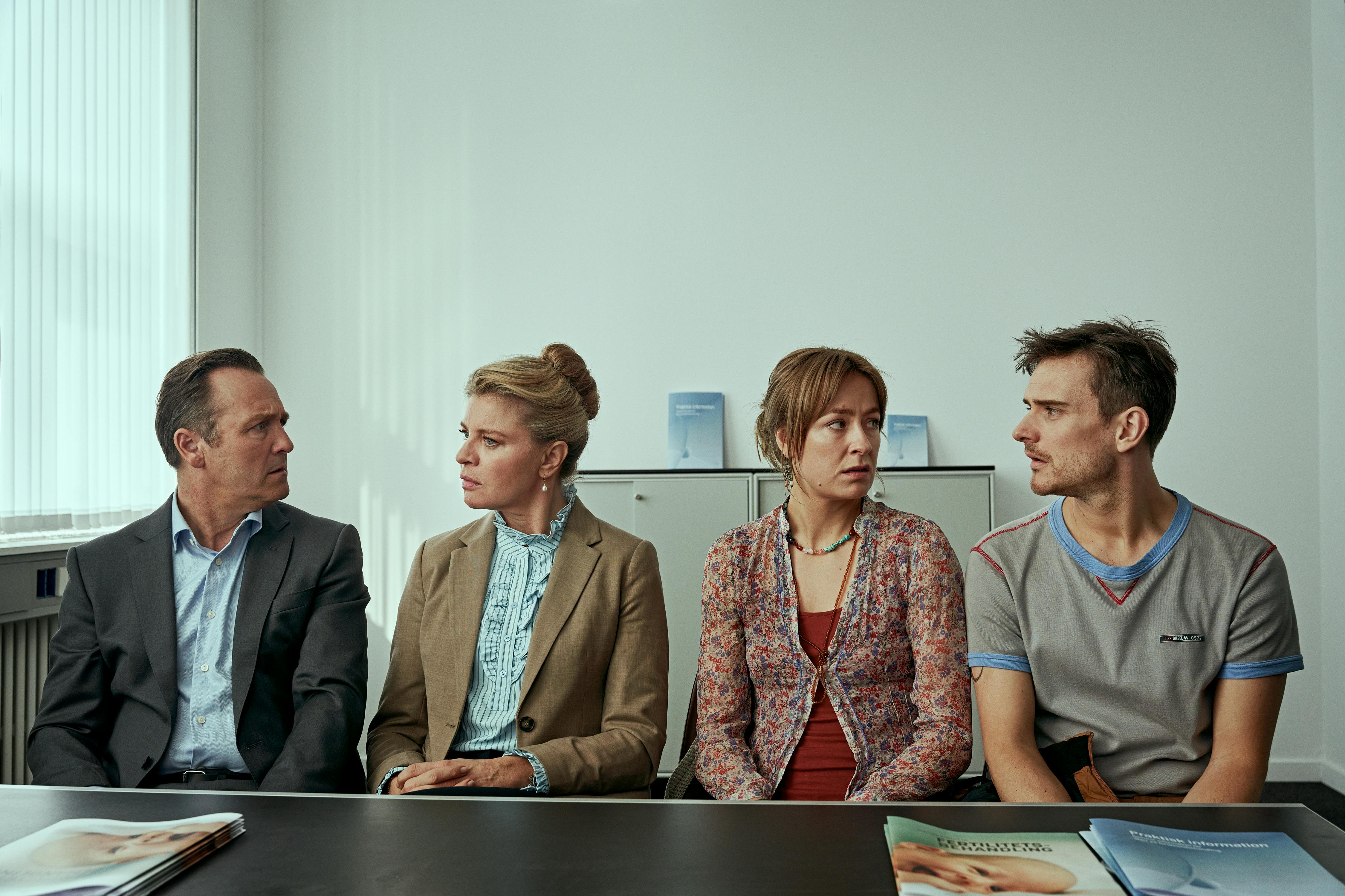 Bytte Bytte Barn. (L to R) Lars Ranthe as Andreas, Mille Dinesen as Cecilie, Katinka Lærke Petersen as Liv, Kasper Dalsgaard as Malthe in Bytte Bytte Barn. Cr. Courtesy of Netflix © 2024