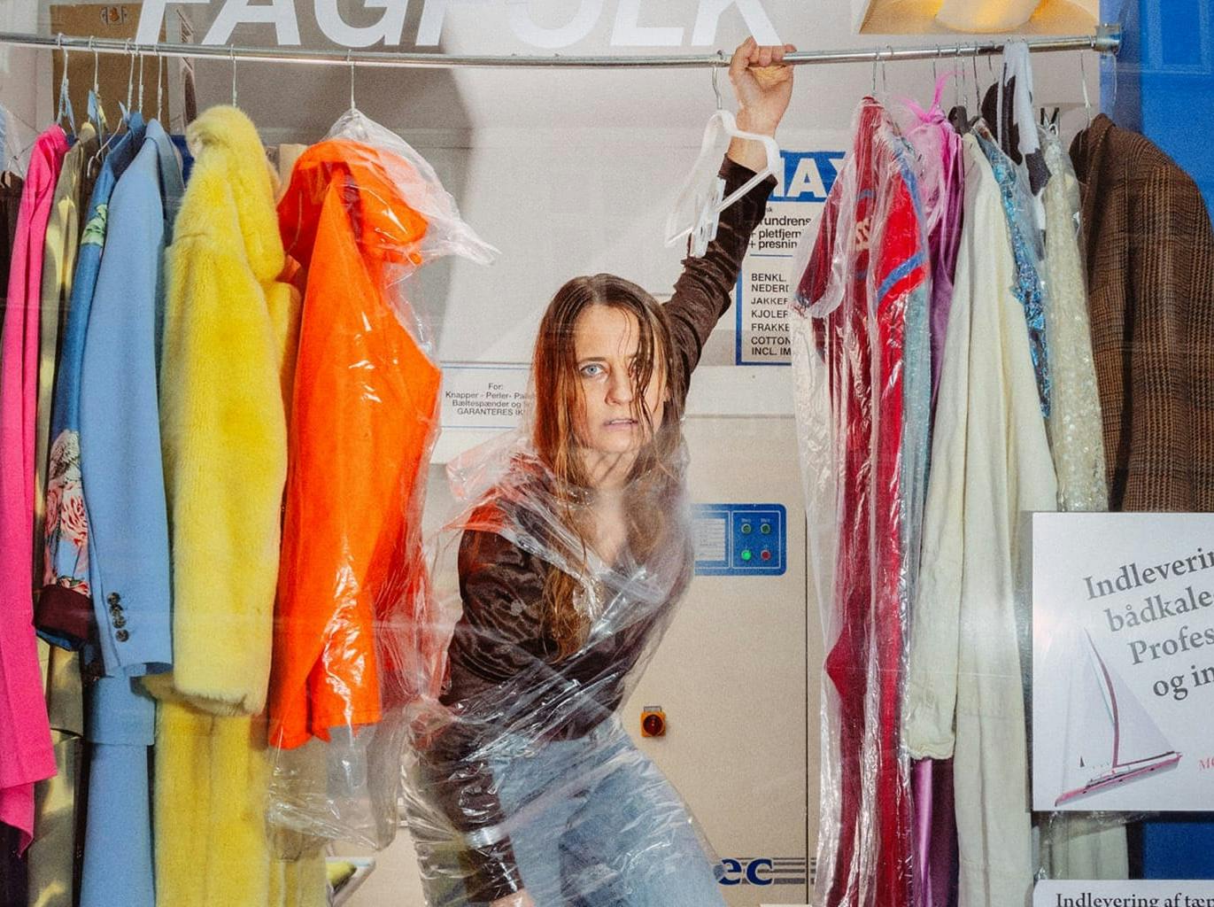 Anmeldelse af POW POW POW på Teater Republique