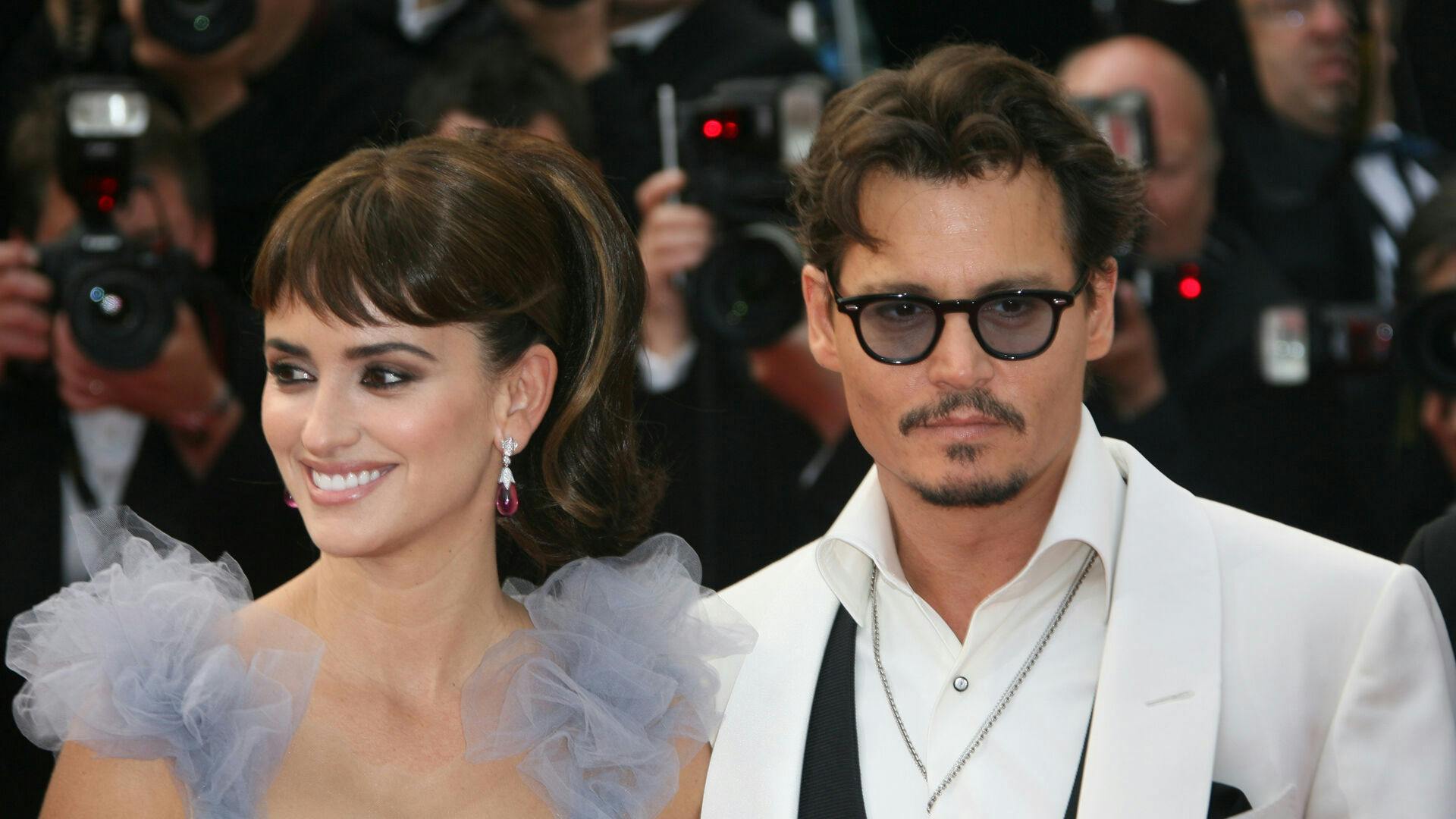 Penelope Cruz and Johnny Depp