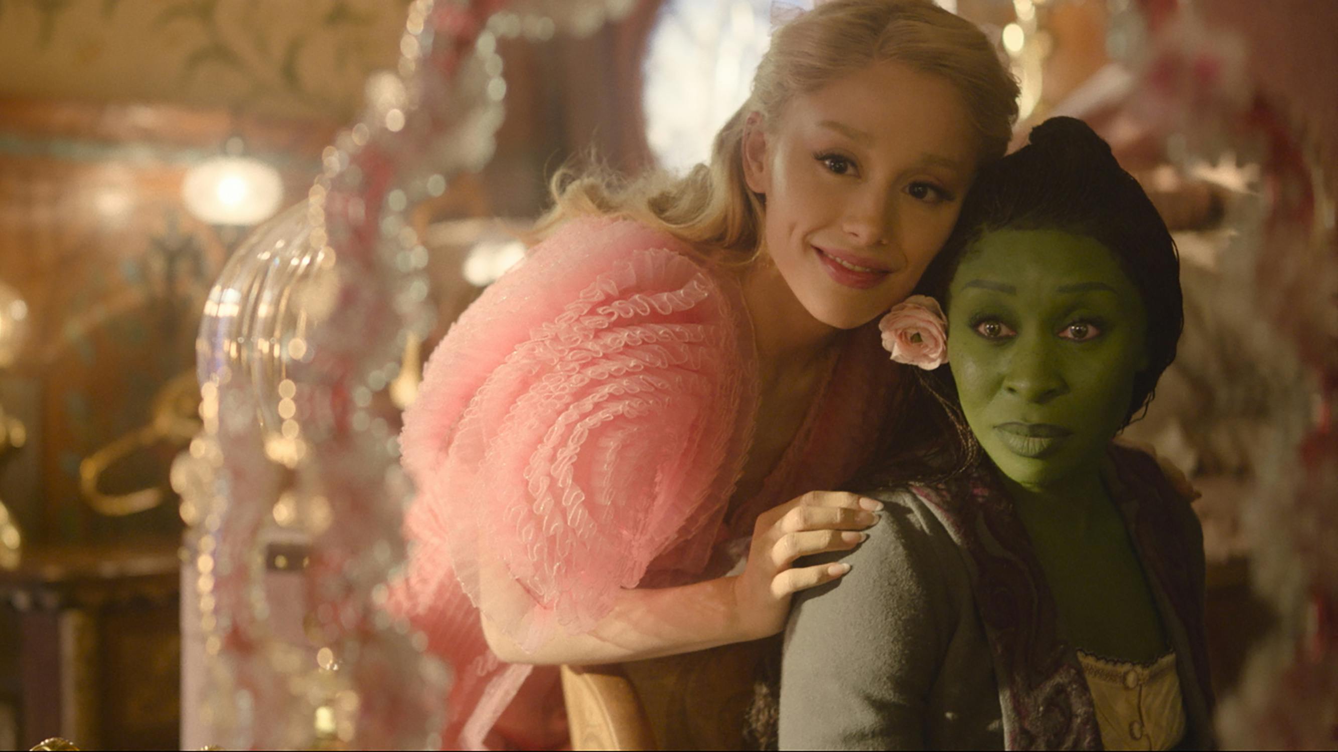 Anmeldelse af Wicked del 1 film med Ariana Grande og Cynthia Erivo