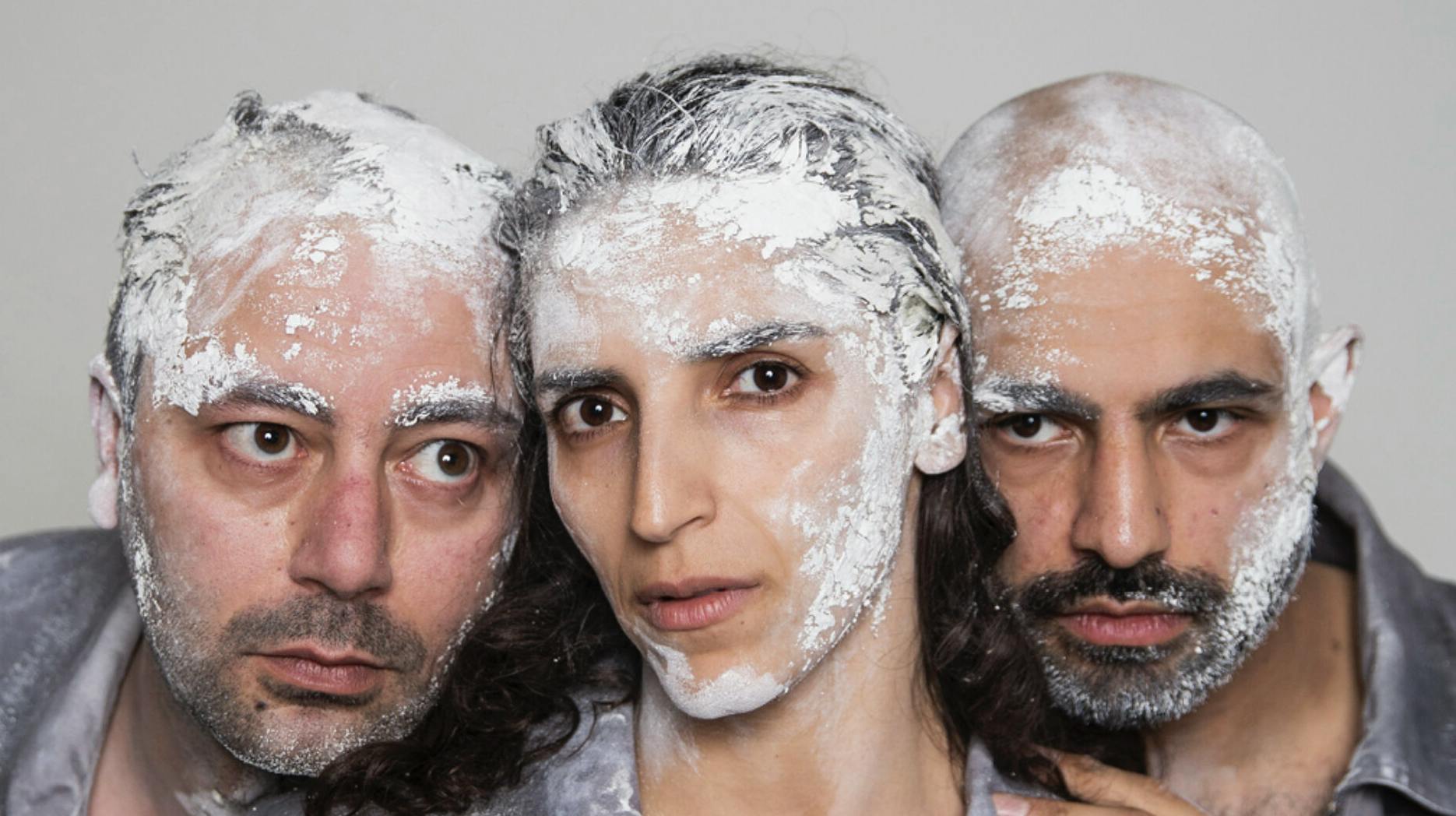 Haesam Jakir, Ellaha Lack og Kasper Krassimir i 'Desertør' på Blaagaard Teater