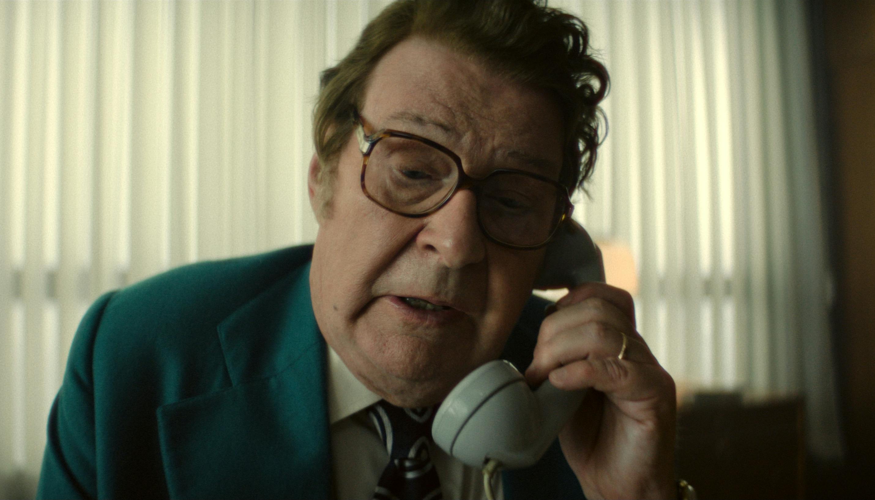 Rolf Lassgård i rollen som den svenske statsminister Thorbjörn Fälldin i 'Whiskey On The Rocks'