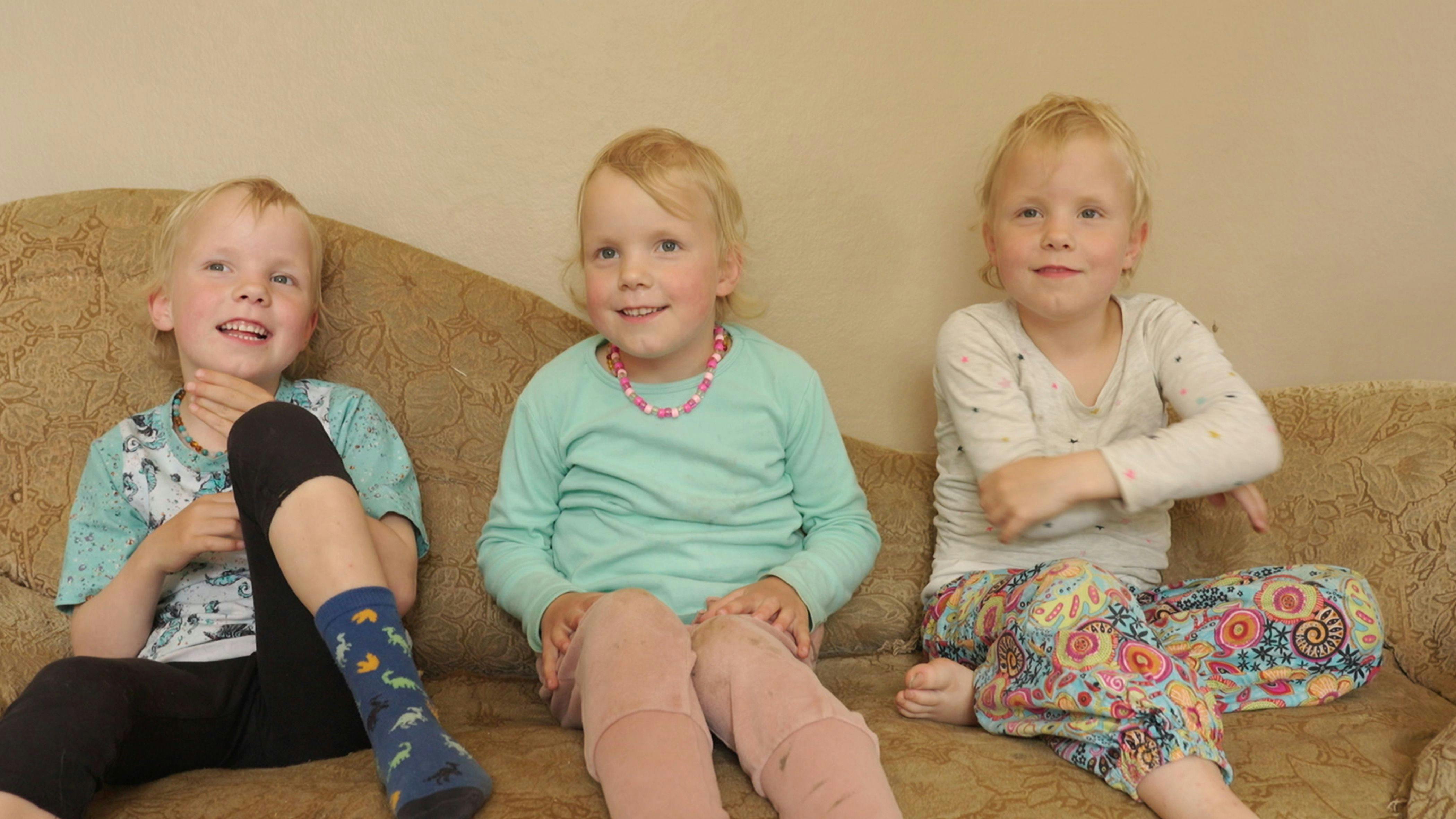 Eleanor, Kendra og Scarlett i 'Tillykke, I skal have trillinger!'