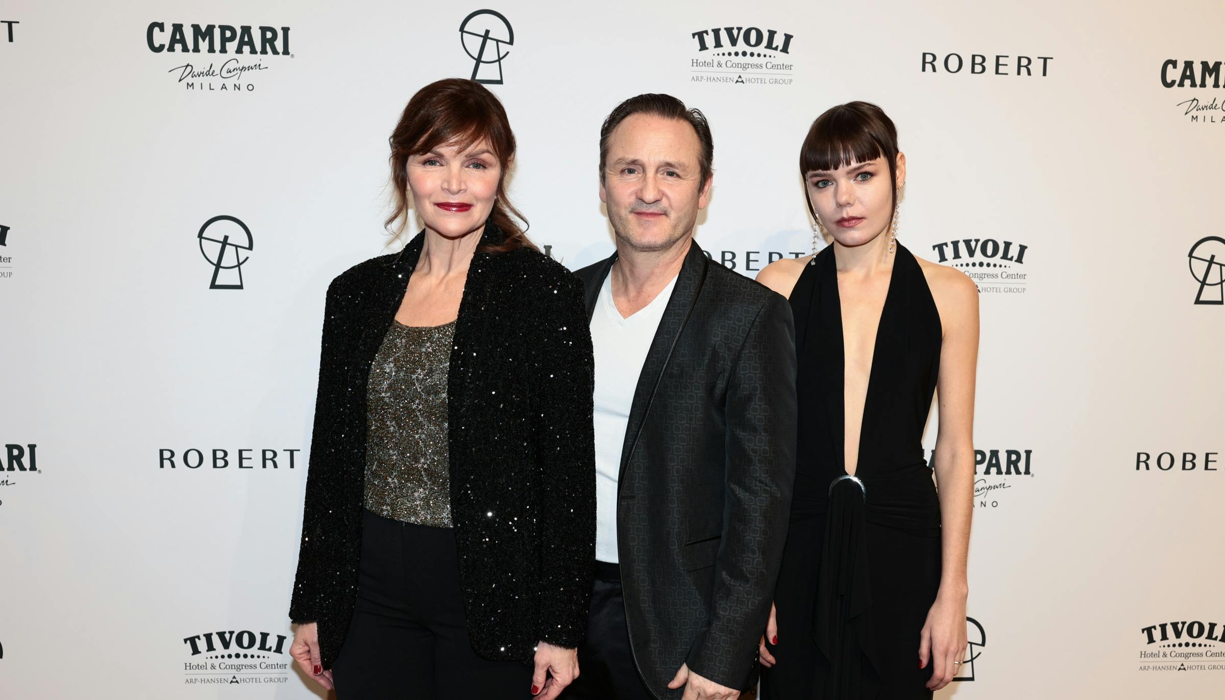 Stine Stengade, Lars Ranthe og Viilbjørg Malling Agger vandt alle en Robert for deres præstation i 'Fuld af kærlighed'