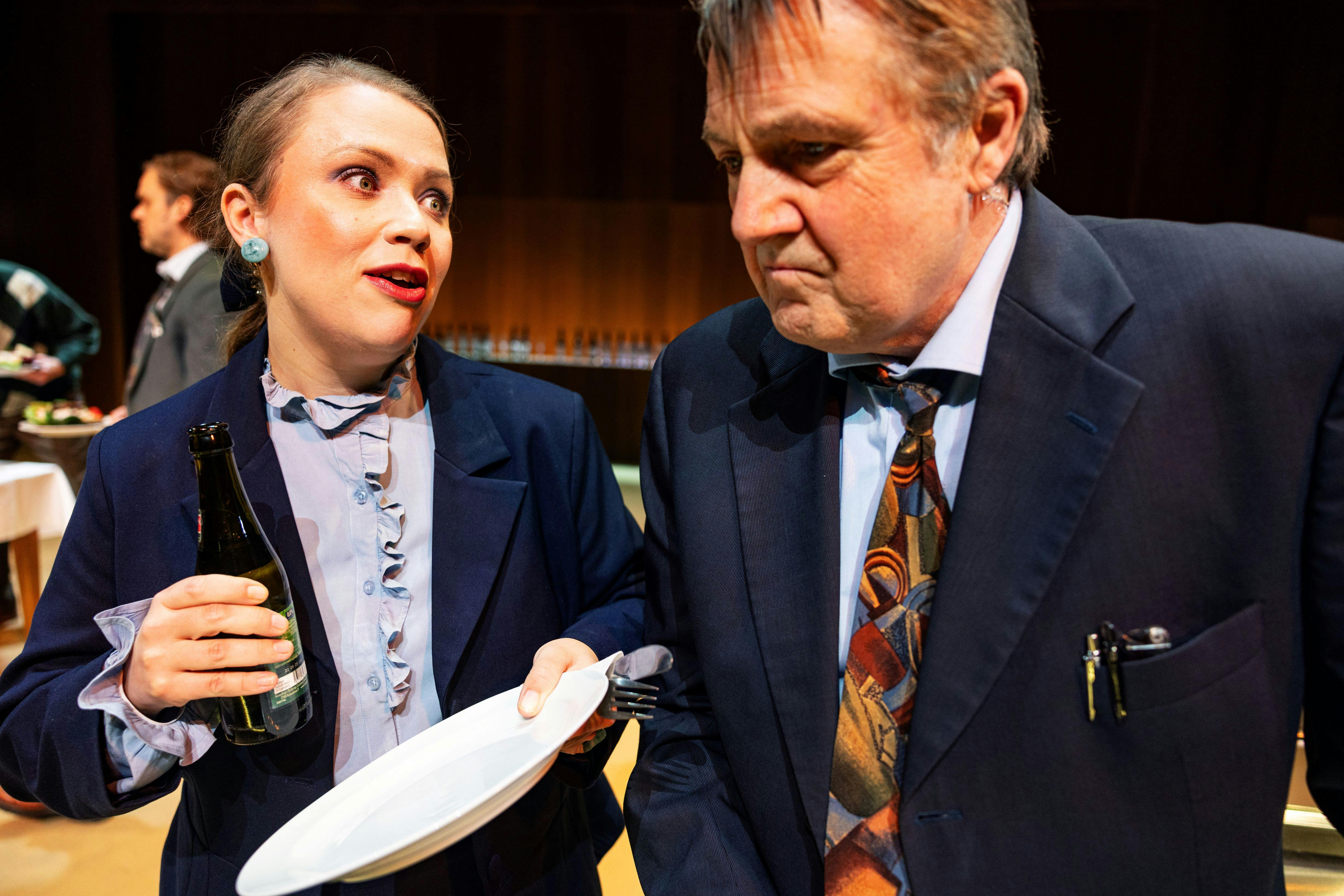 Anmeldelse af 'Peter af Farum' på Folketeatret