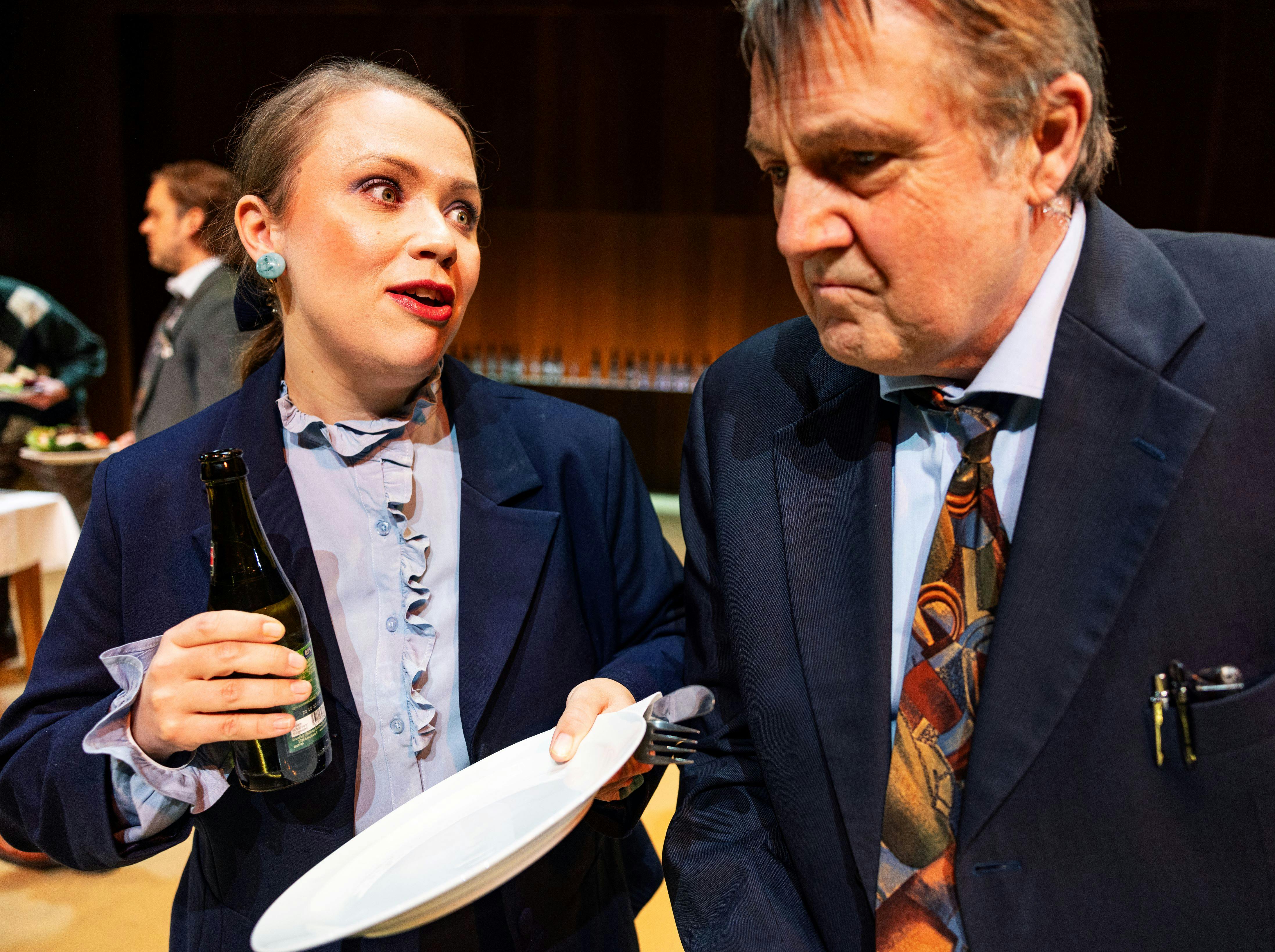 Anmeldelse af 'Peter af Farum' på Folketeatret