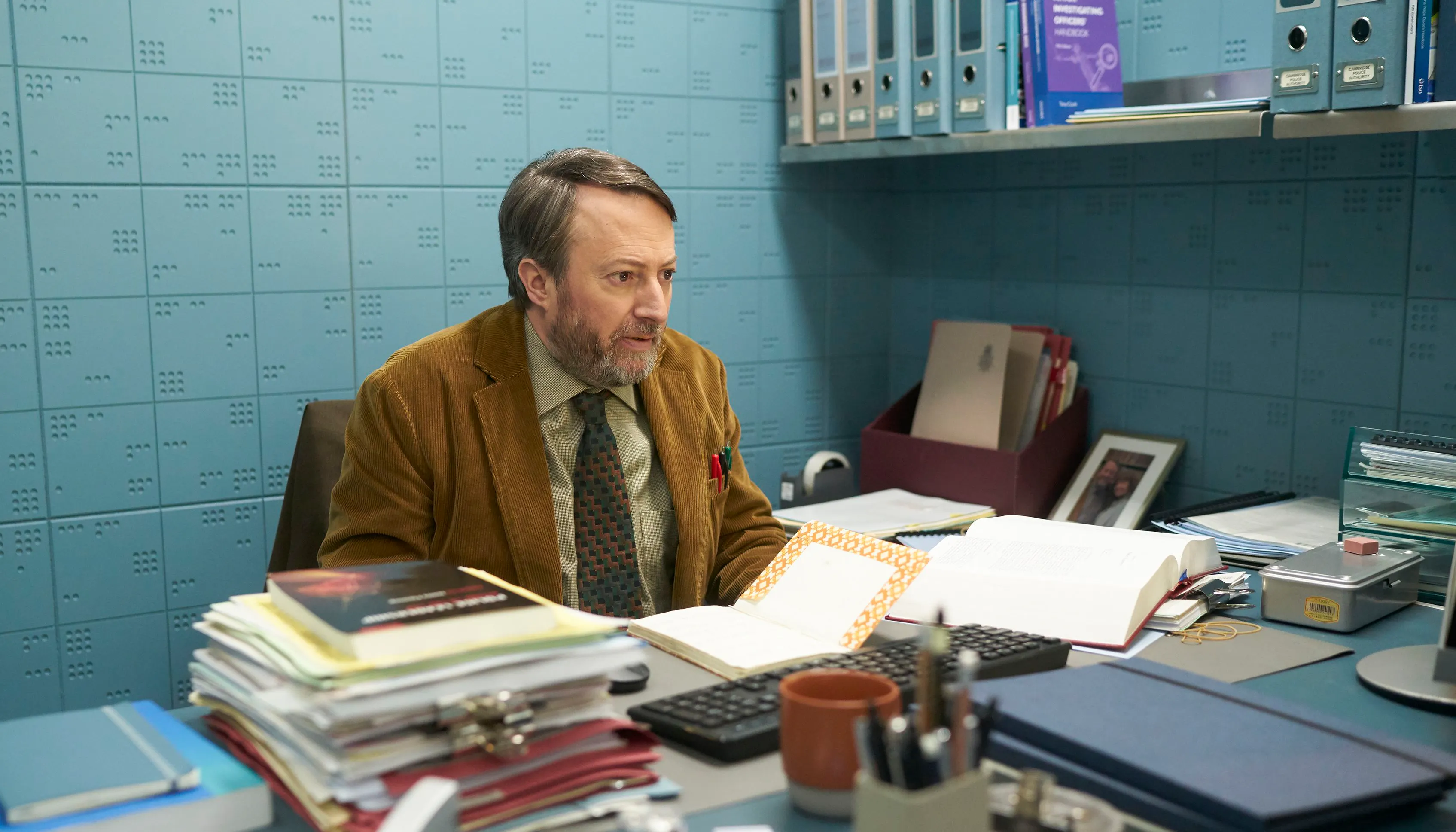 TV-programoversigt: Få nyheder, guide og anmeldelser af tv-programmer ...