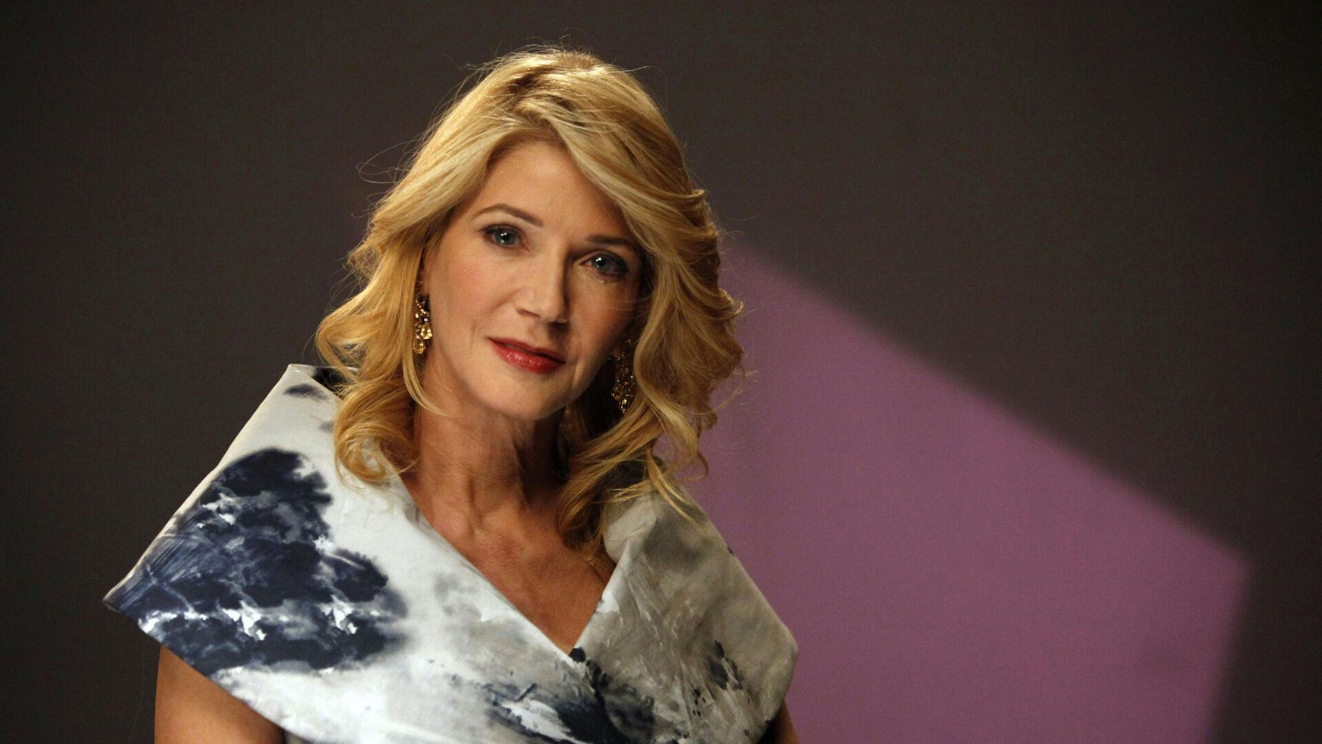 In this Tuesday, April 27 2010 photo Candace Bushnell, creator of "Sex in the City, " poses for a portrait in New York. (AP Photo/Mary Altaffer)