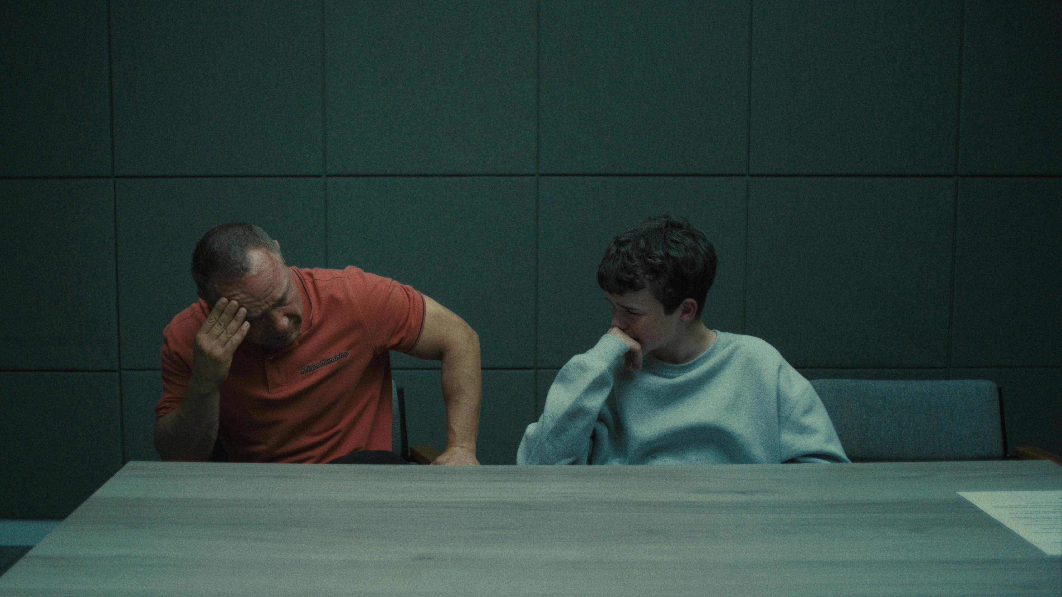 Adolescence anmeldelse