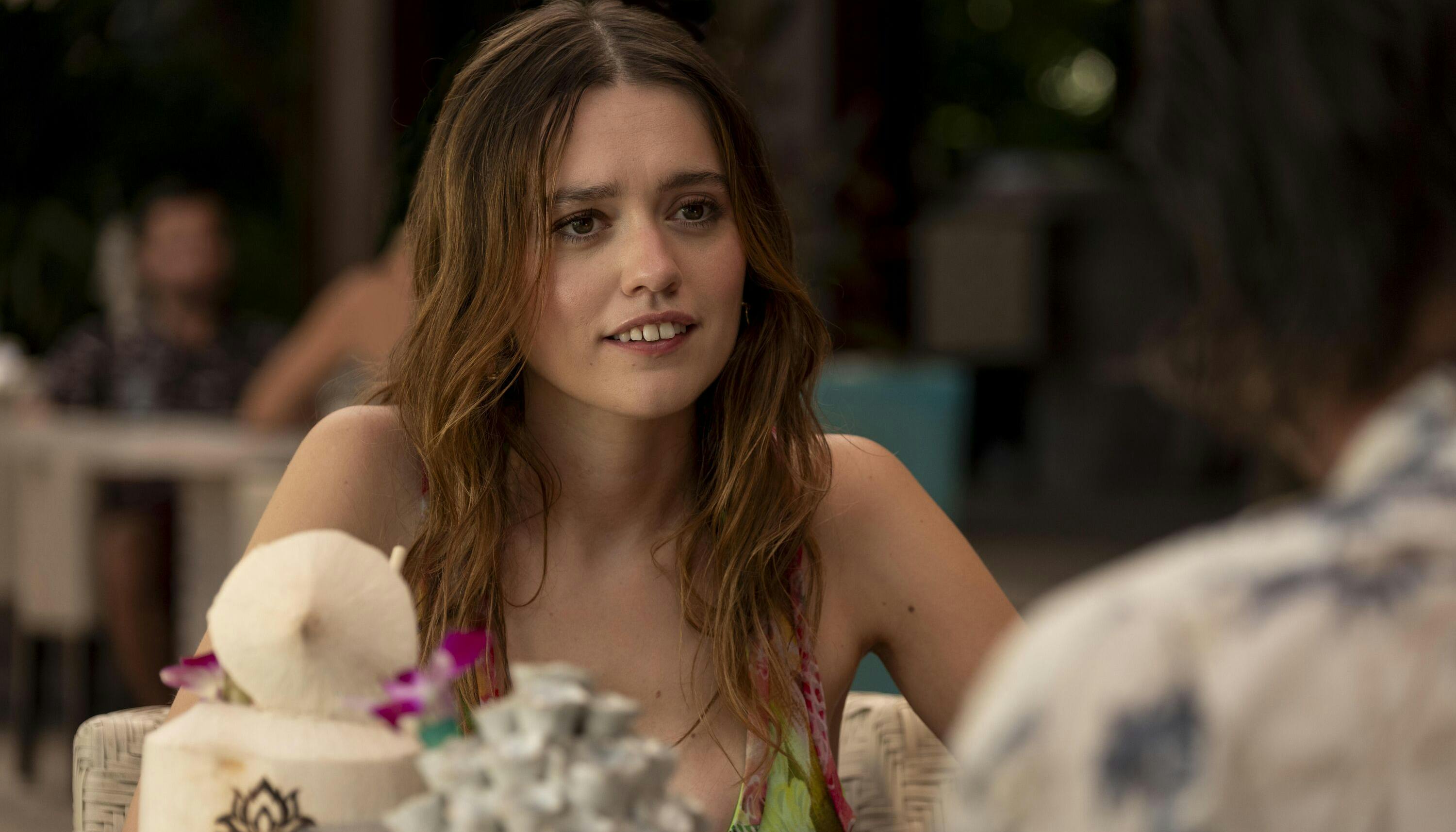 Aimee Lou Wood fortænder