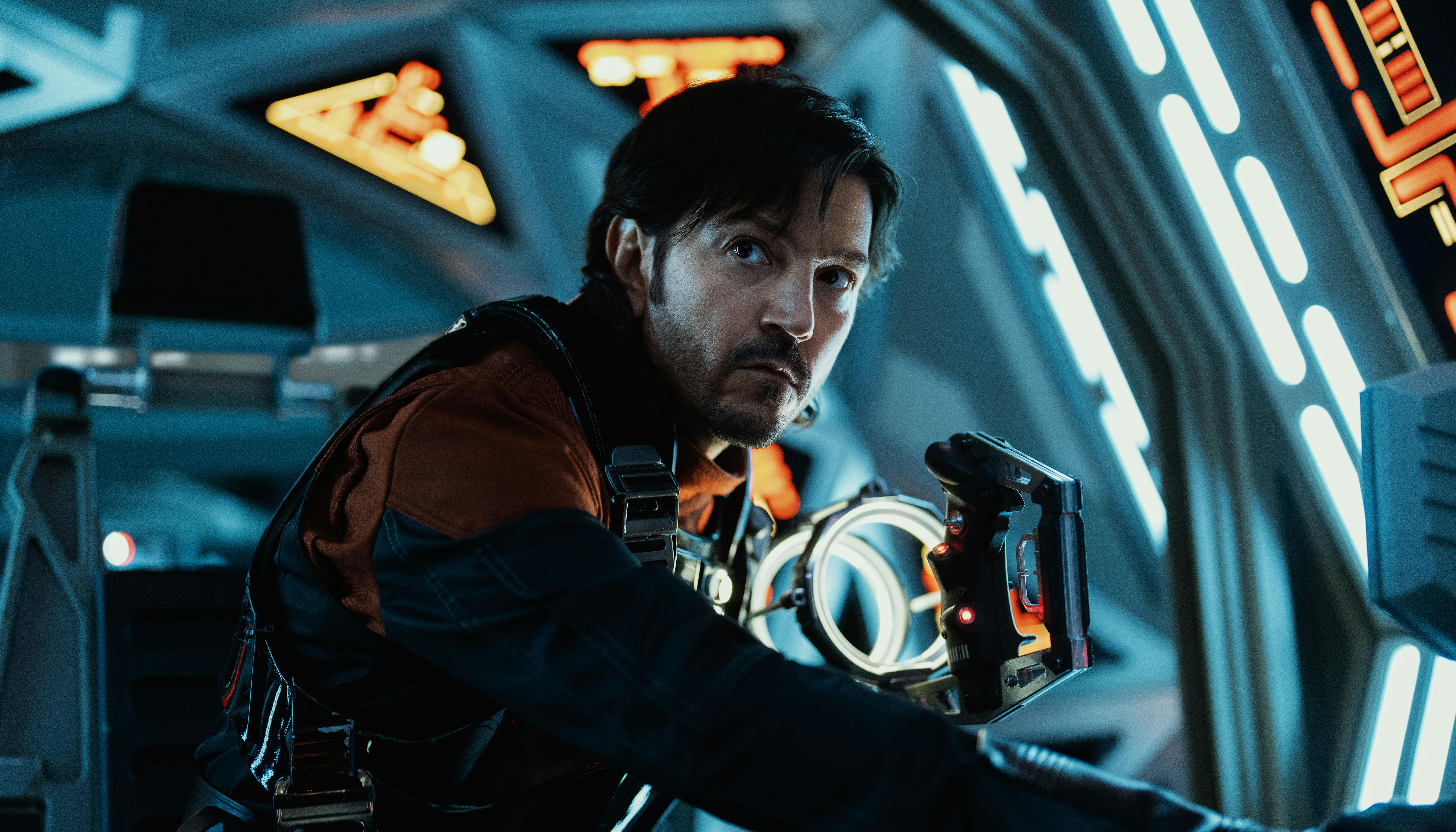 Andor (Diego Luna) ANDOR Sæson 2 anmeldelse
