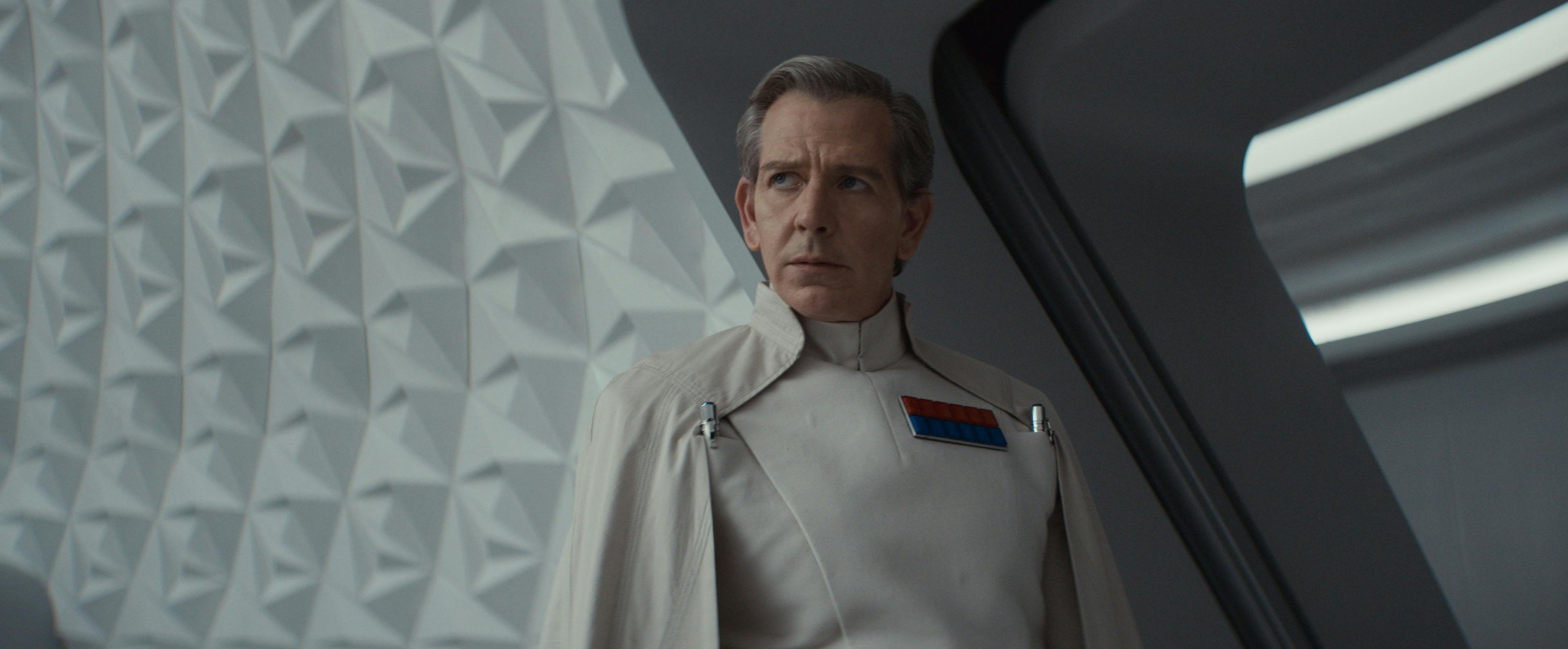 Director Orson Krennic (Ben Mendelsohn) ANDOR Sæson 2 anmeldelse