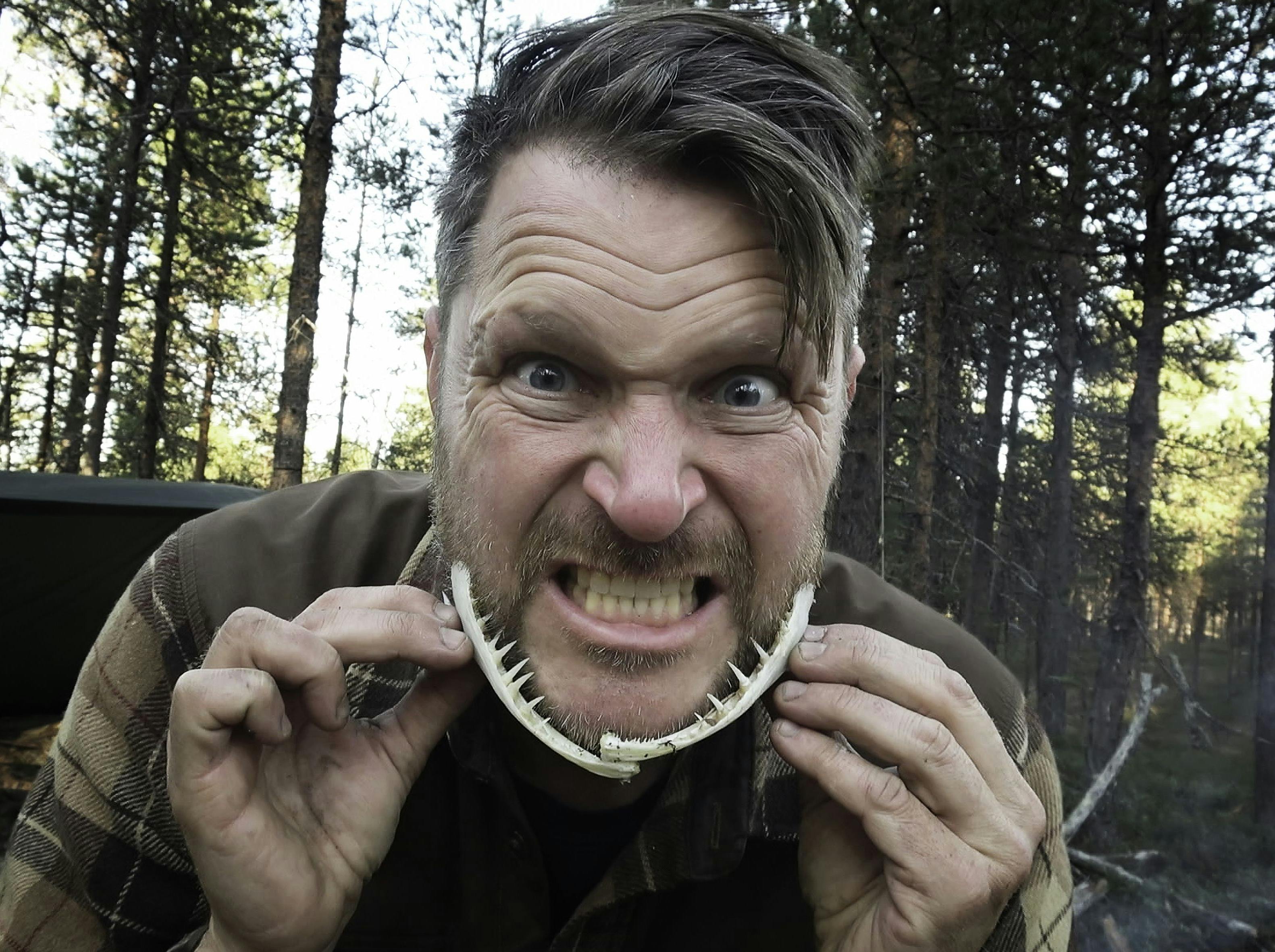 Anmeldelse af Alene i vildmarken