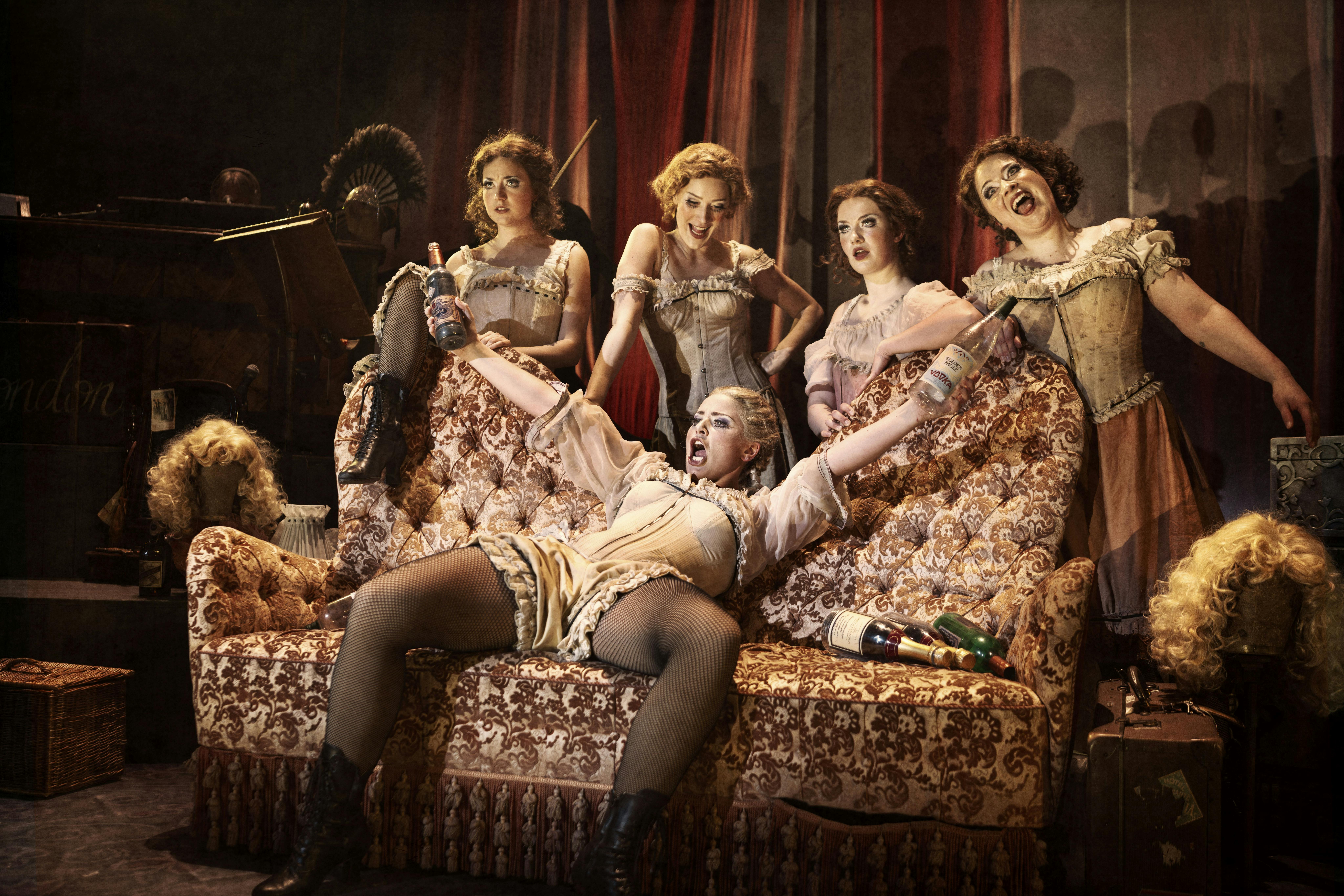 Anmeldelse af 'Feberen' på Det Kongelige Teater