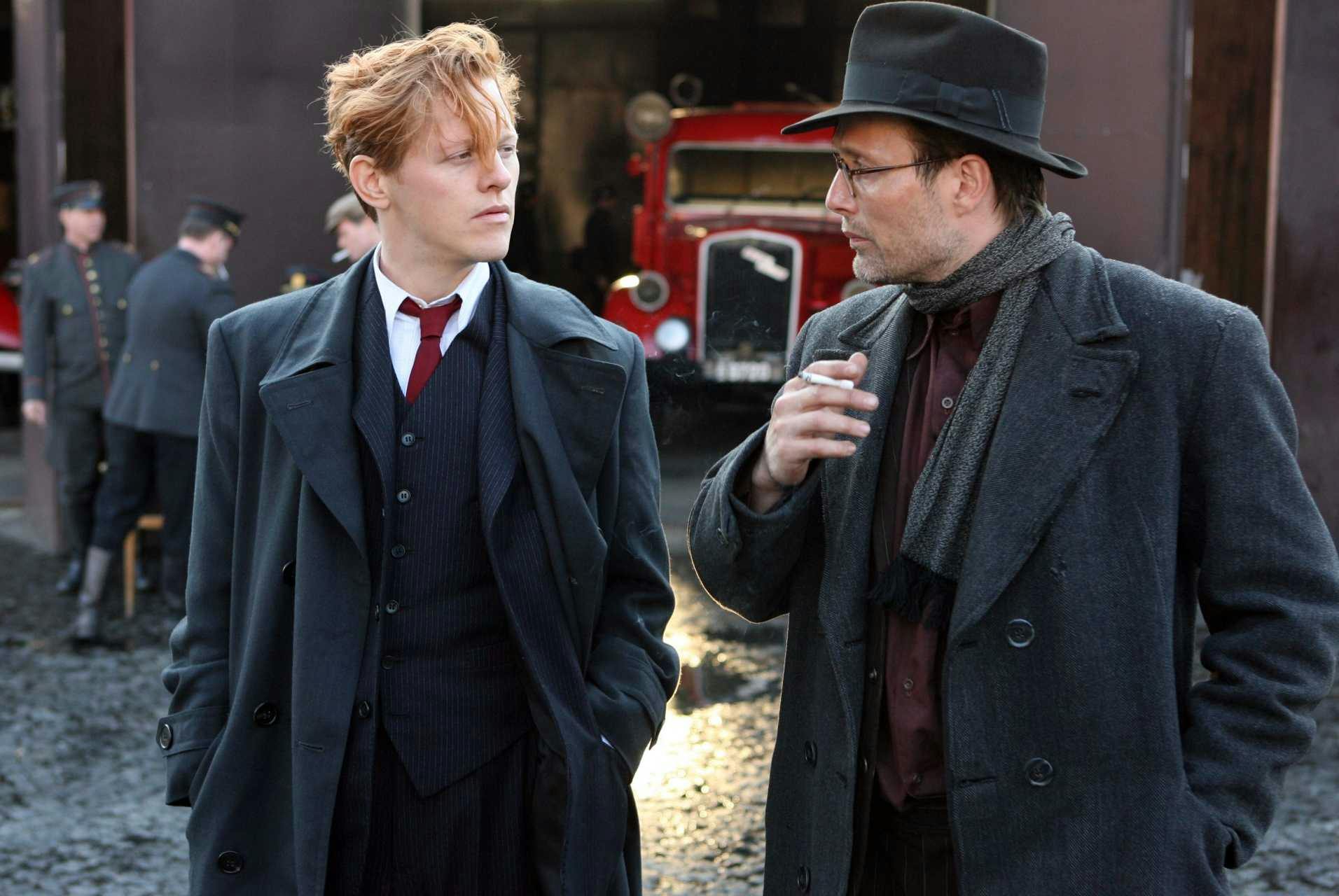 Thure Lindhardt som Flammen og Mads Mikkelsen som Citronen