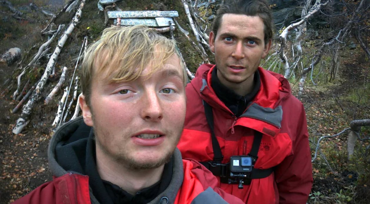 Venneparret Emil Fammé Hansen og Nicklas Flenø Mikaelsen vinder 'Alene i vildmarken' 2021.