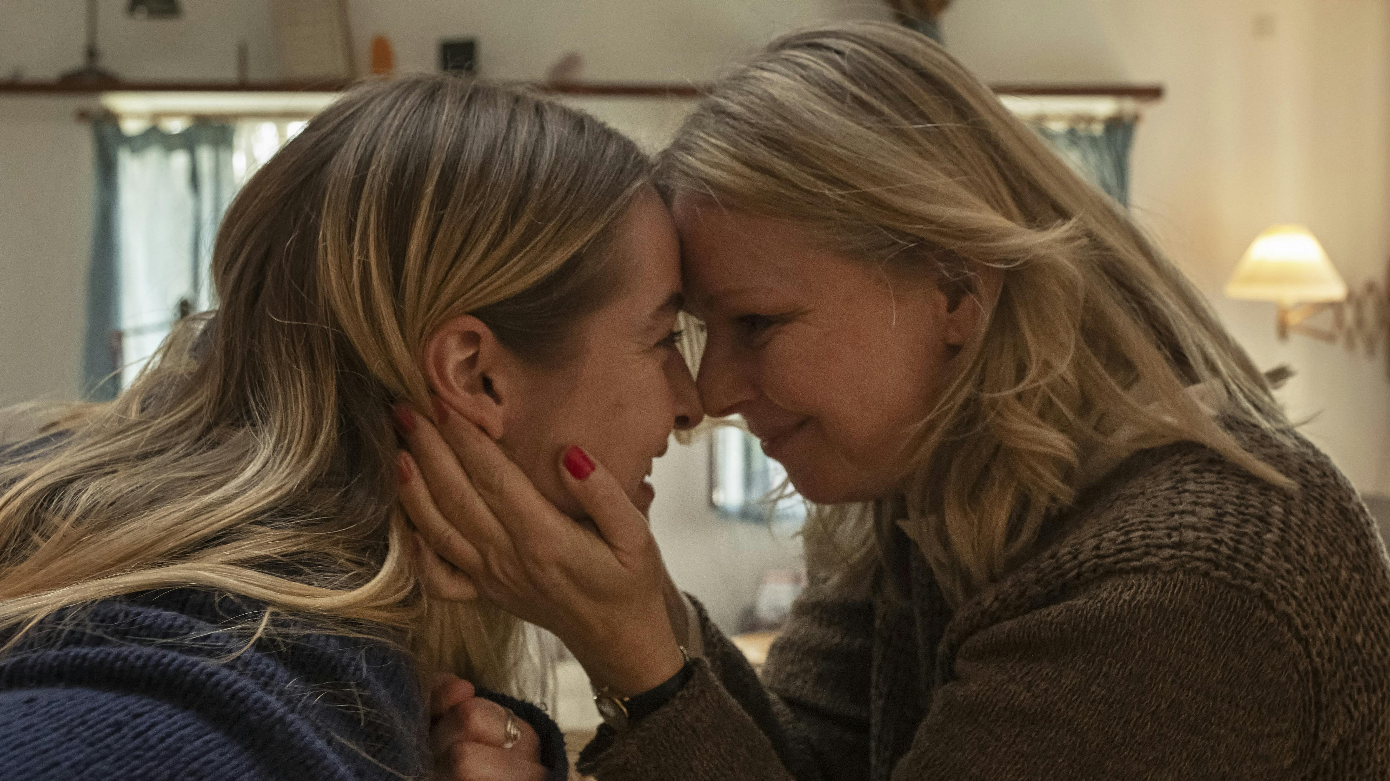 Freja Klint Sandberg og Lene Maria Christensen i 'Ingen kære mor'