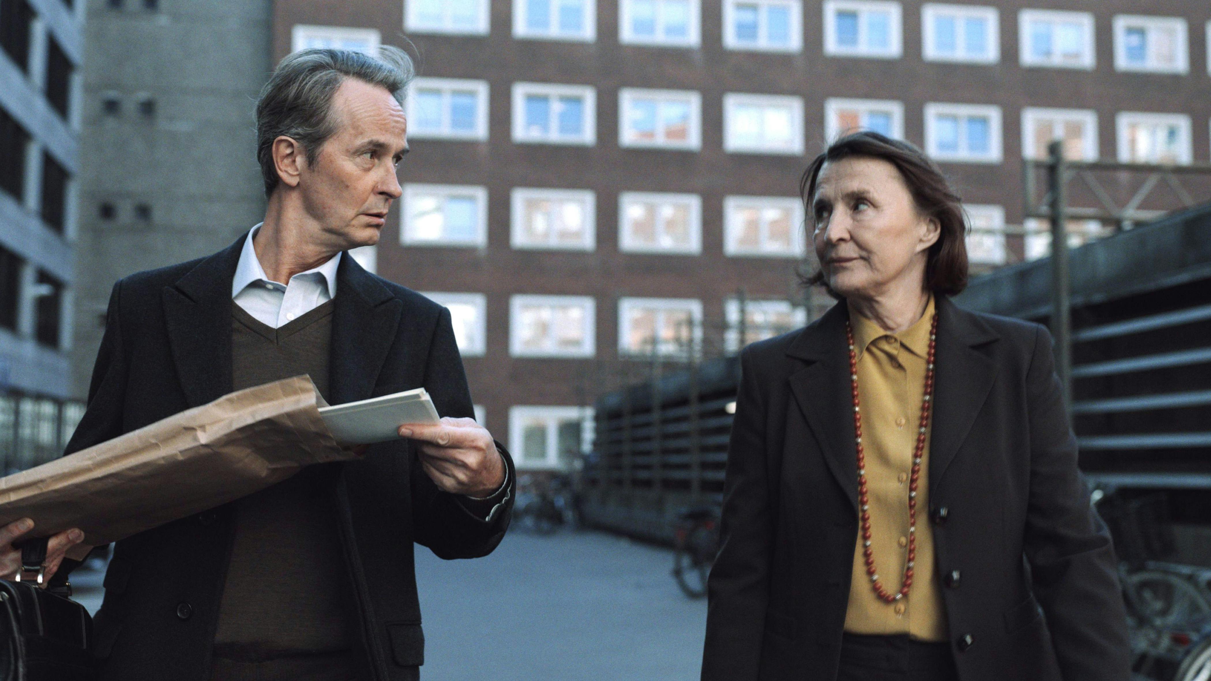 lars brygmann karen-lise mynster andre folks penge anmeldelse