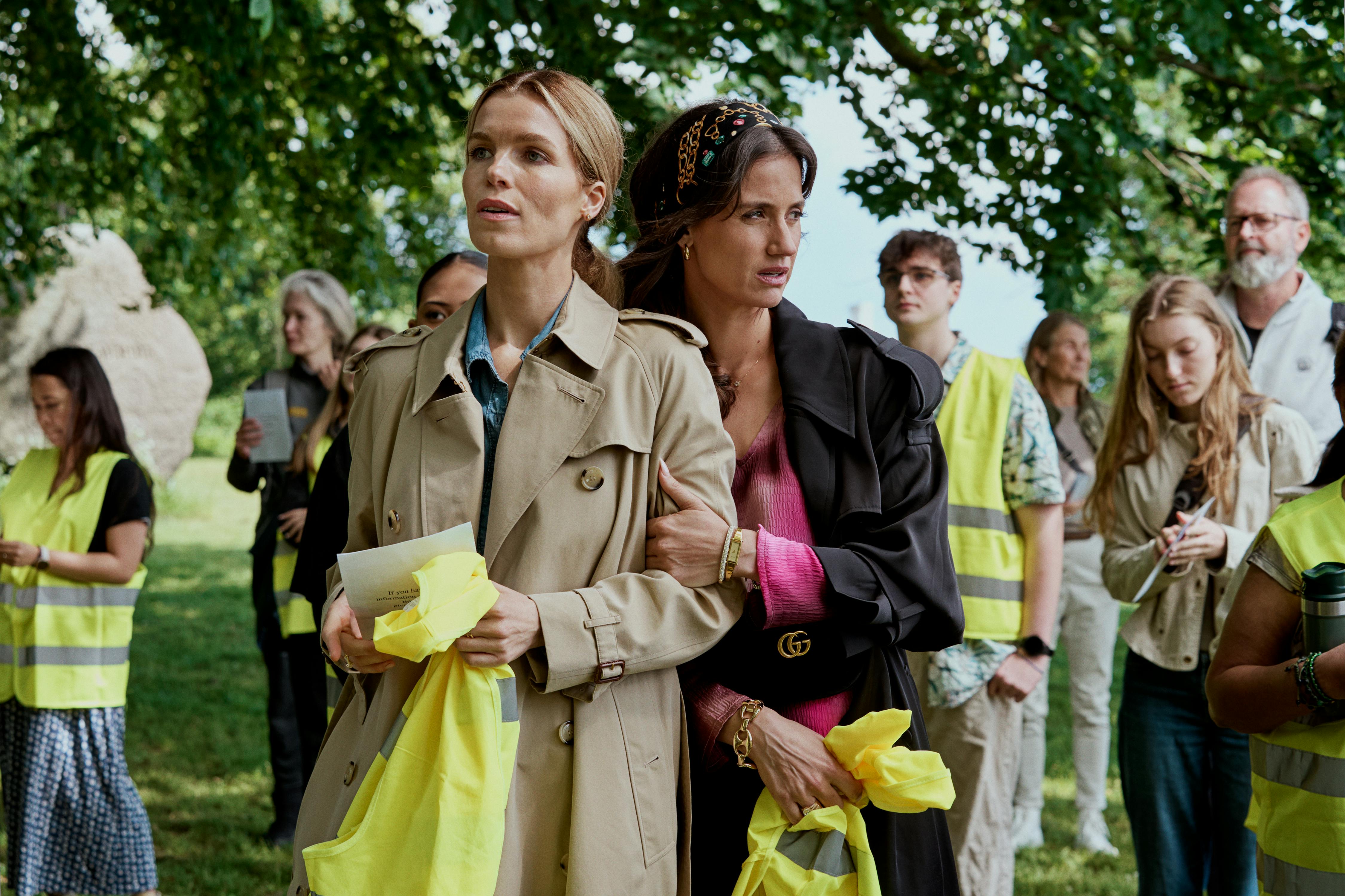 Marie Bach Hansen som Cecile Mike Vinter-Jensen og Danica Curcic som Katarina Hoffmann i 'Reservatet'