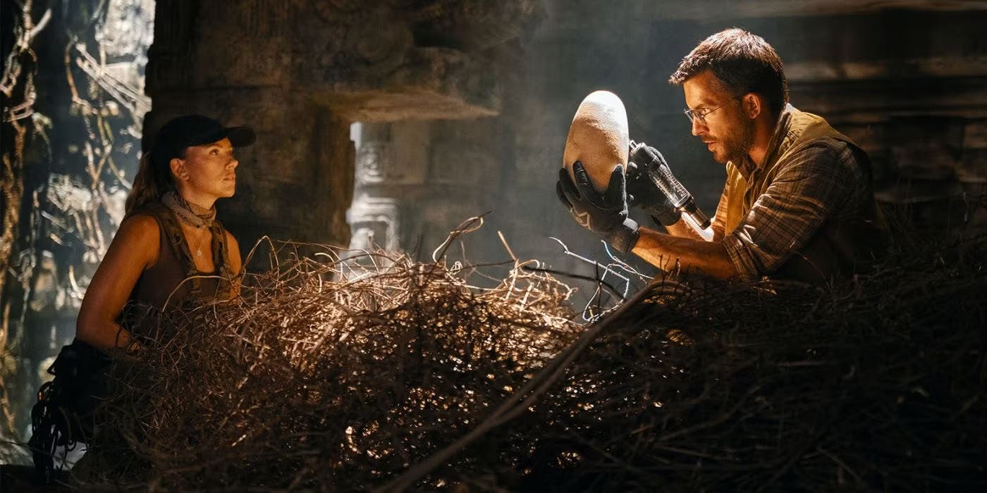 Scarlett Johansson og Jonathan Bailey i 'Jurassic World: Rebirth'