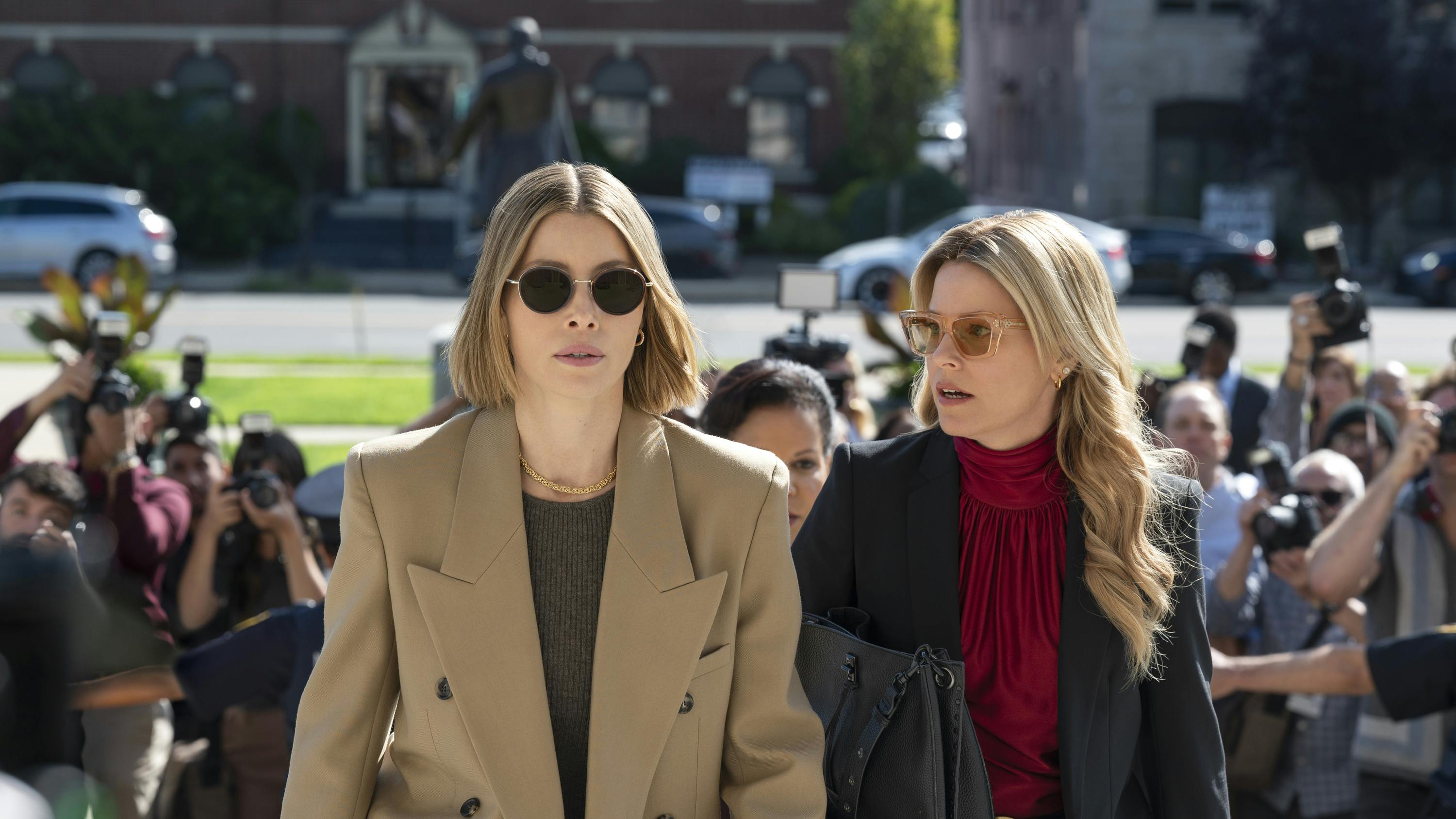 Jessica Biel, Elizabeth Banks the better sister anmeldelse