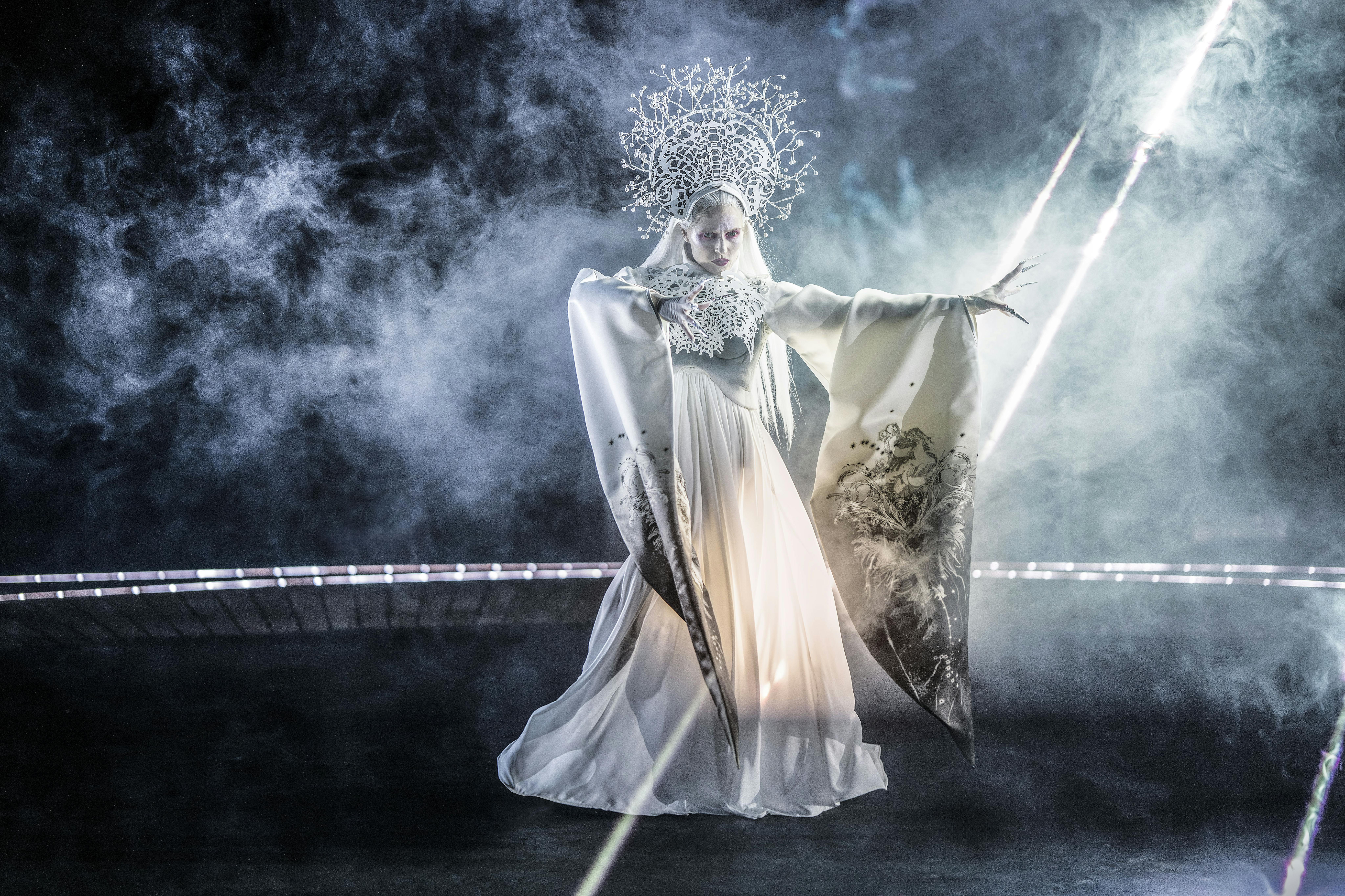 Anmeldelse af 'Snedronningen' i Ulvedalene af Det Kongelige Teater