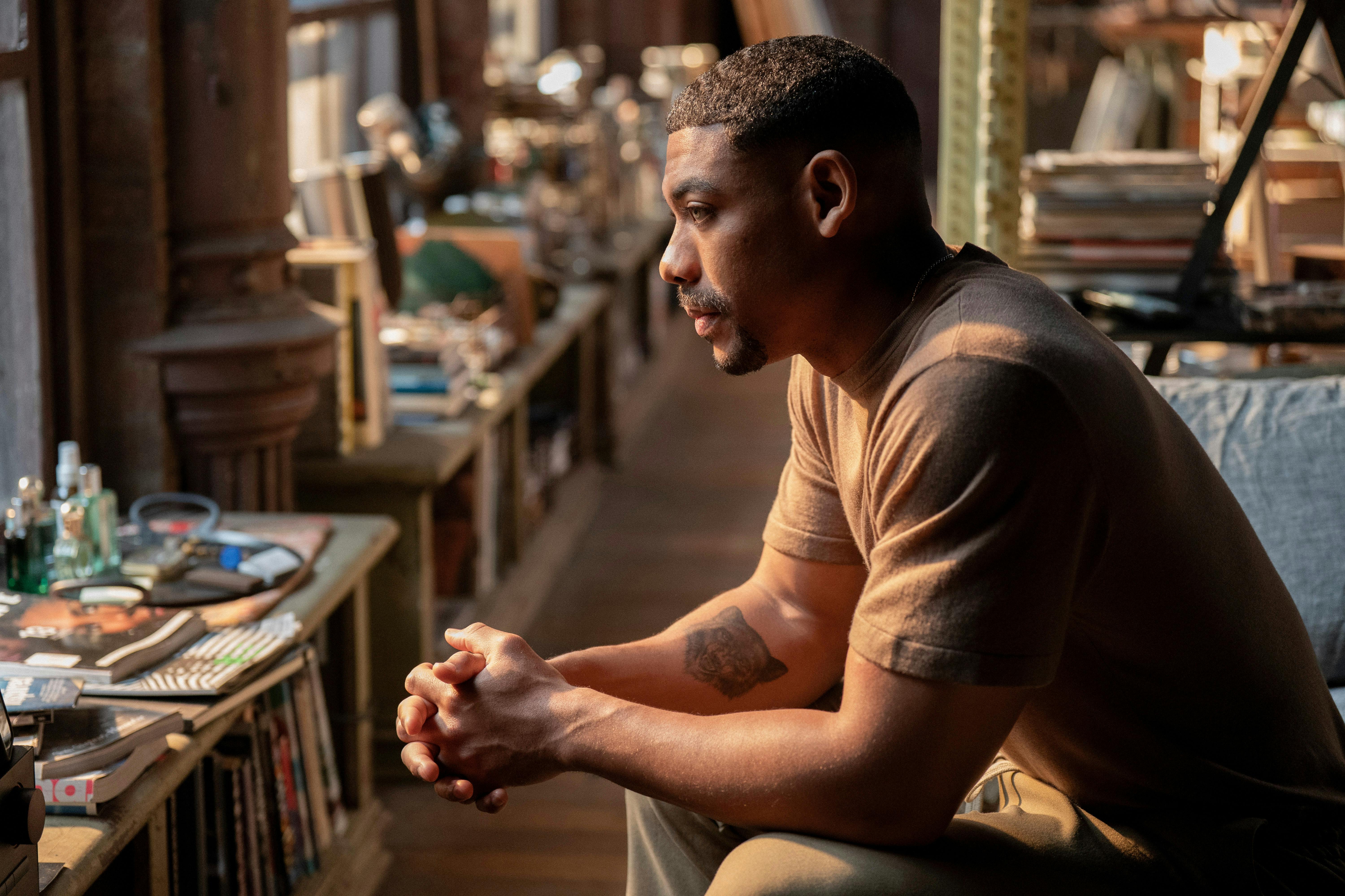 Aaron Pierre i 'The Morning Show'