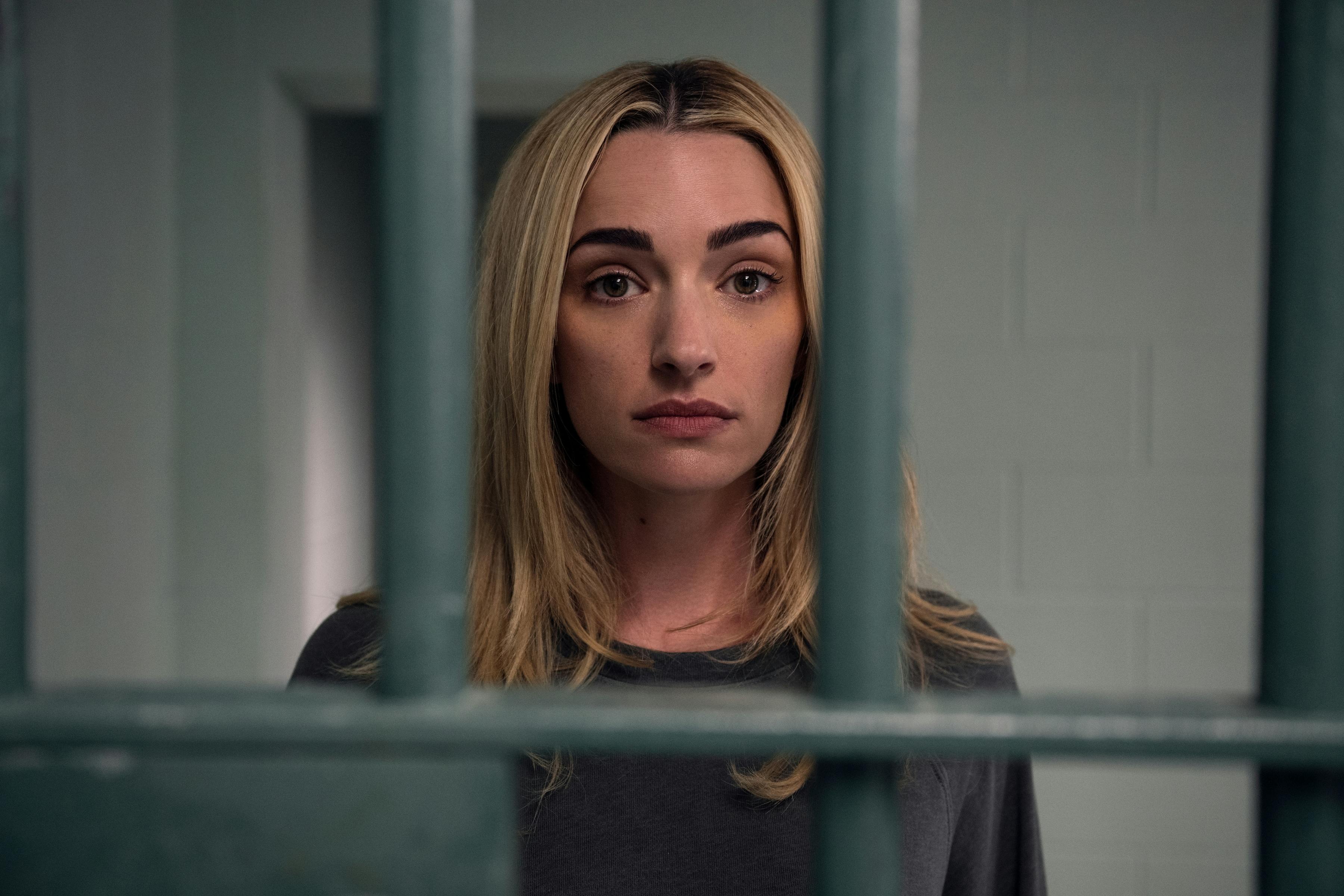 Ginny & Georgia anmeldelse. Brianne Howey as Georgia Miller 