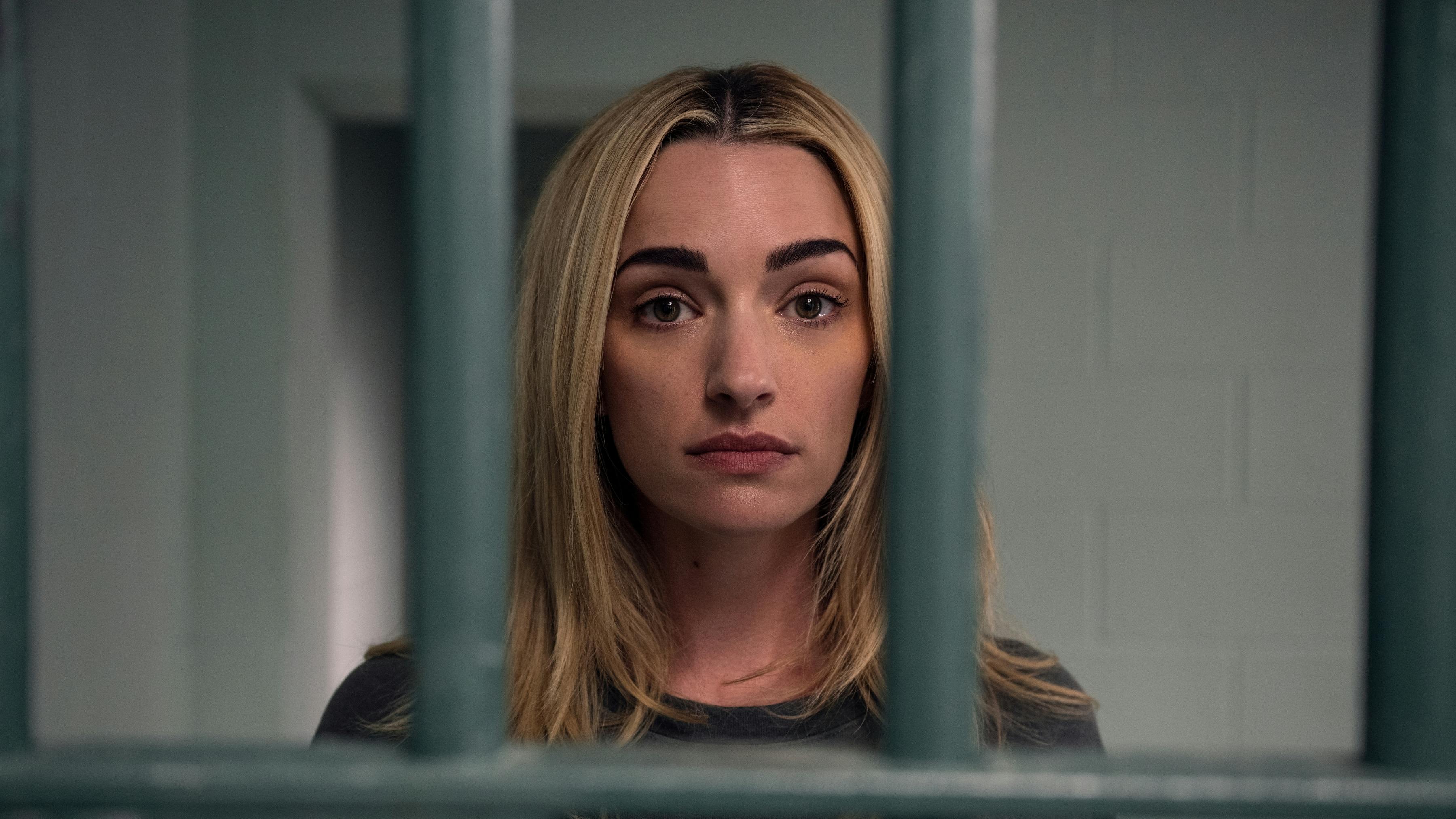 Ginny & Georgia anmeldelse. Brianne Howey as Georgia Miller